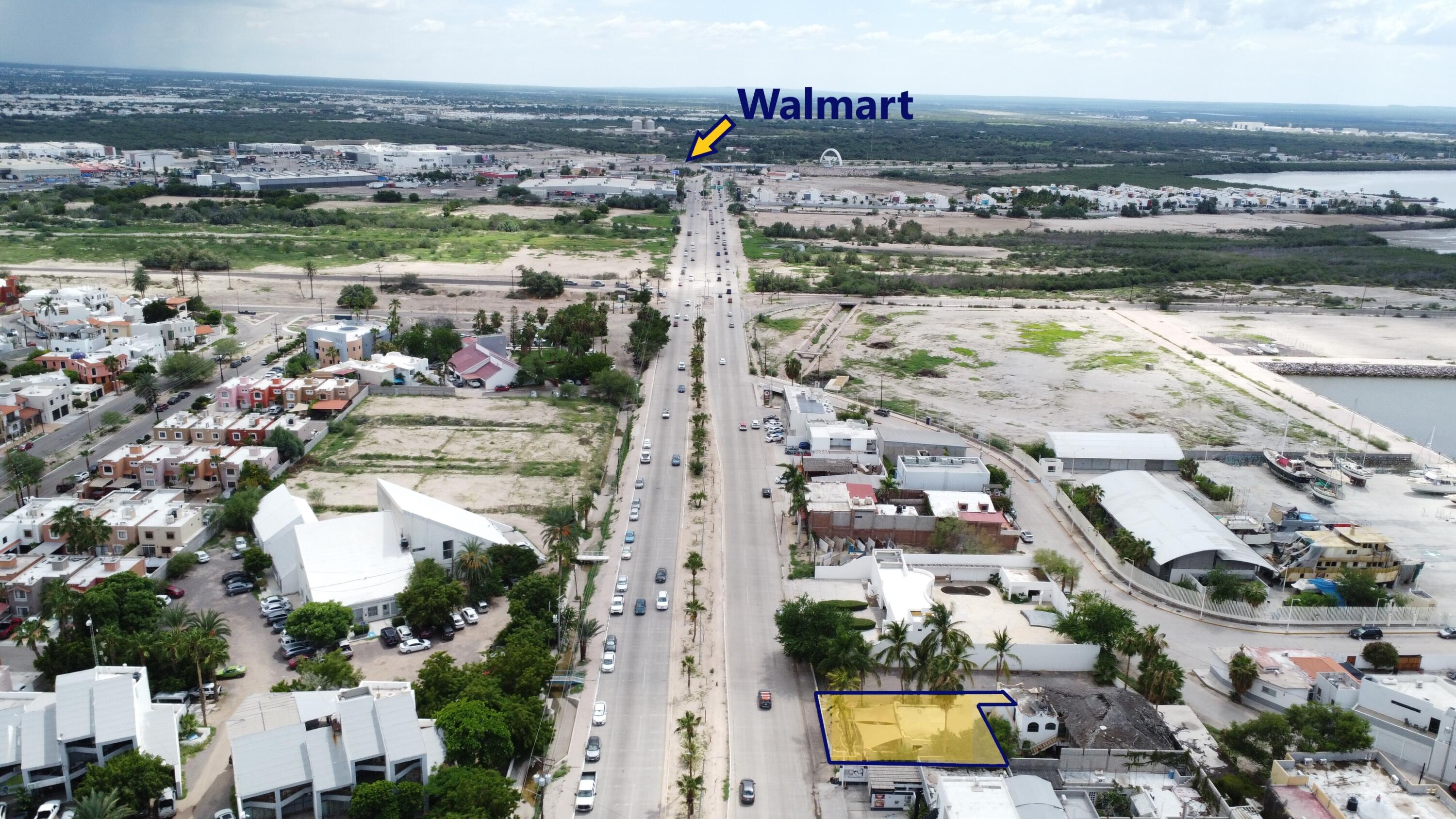BLVD CONSTITUYENTES COMMERCIAL