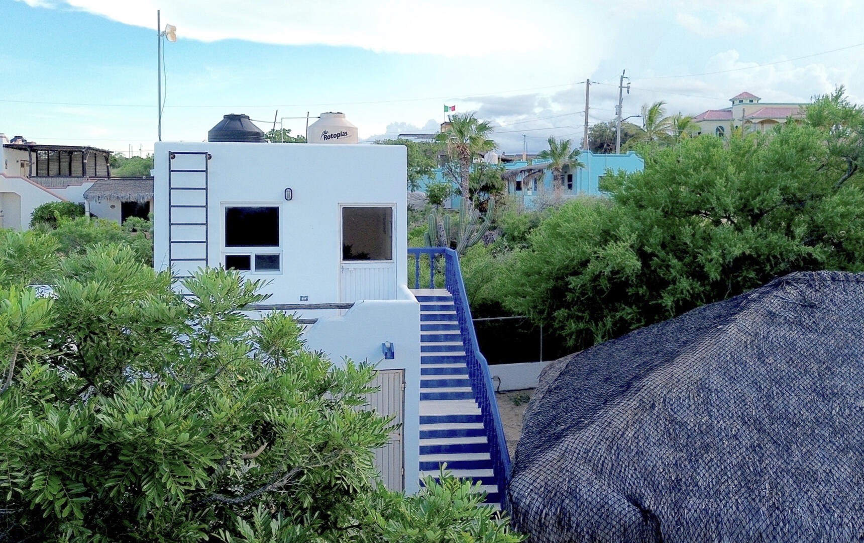 Garropa, Ocean View Casita & Palapa Lot