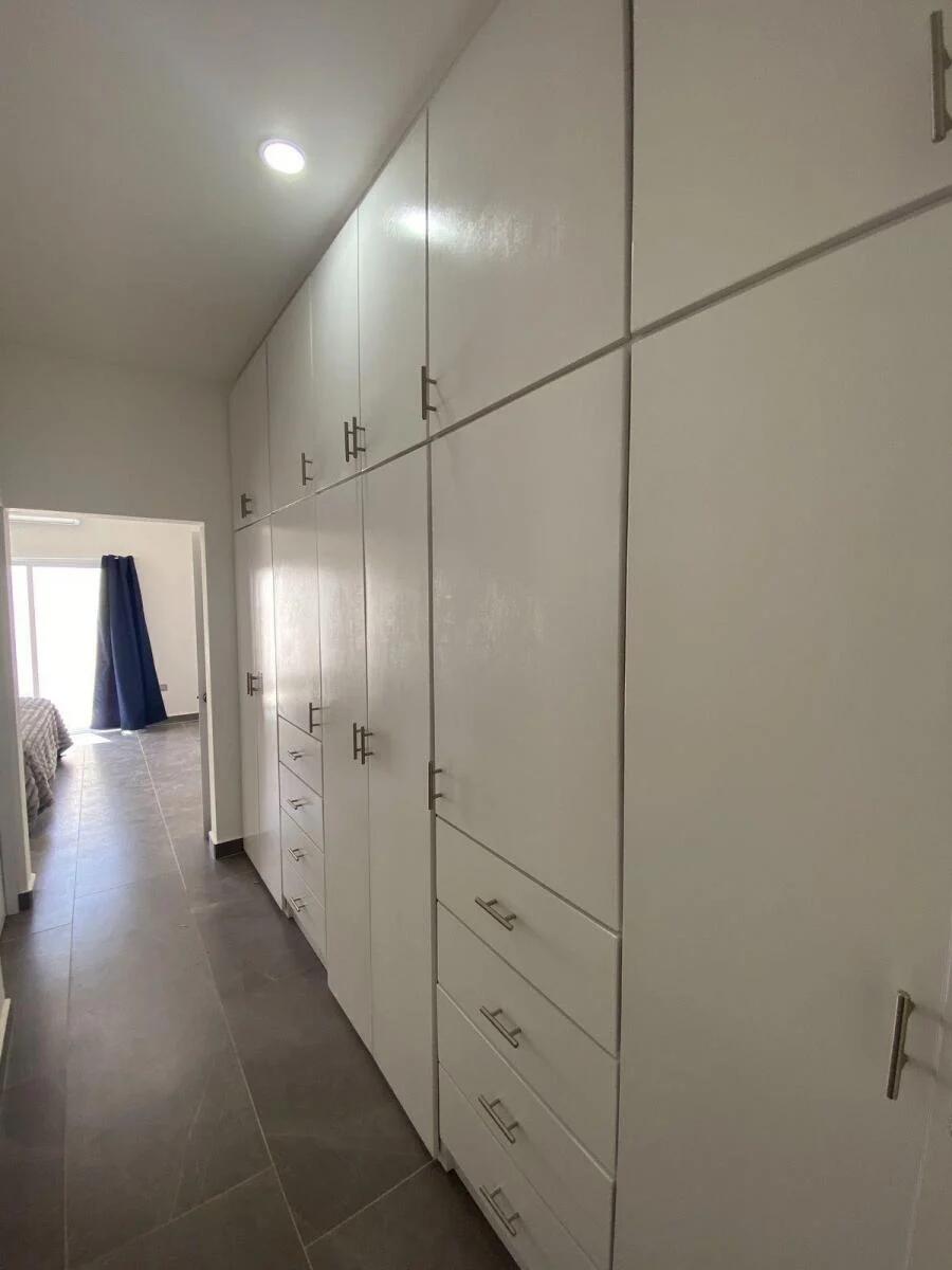 860 Antonio Rosales, Villa Oasis