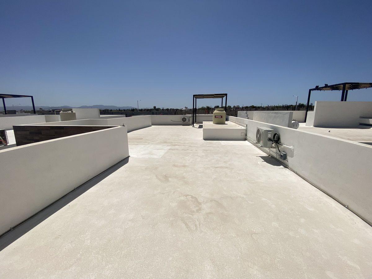 860 Antonio Rosales, Villa Oasis