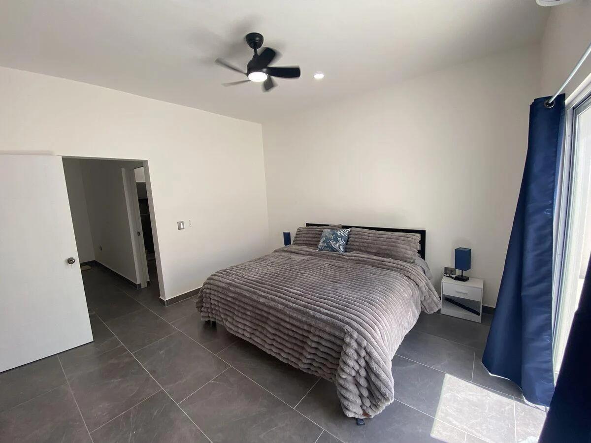 860 Antonio Rosales, Villa Oasis
