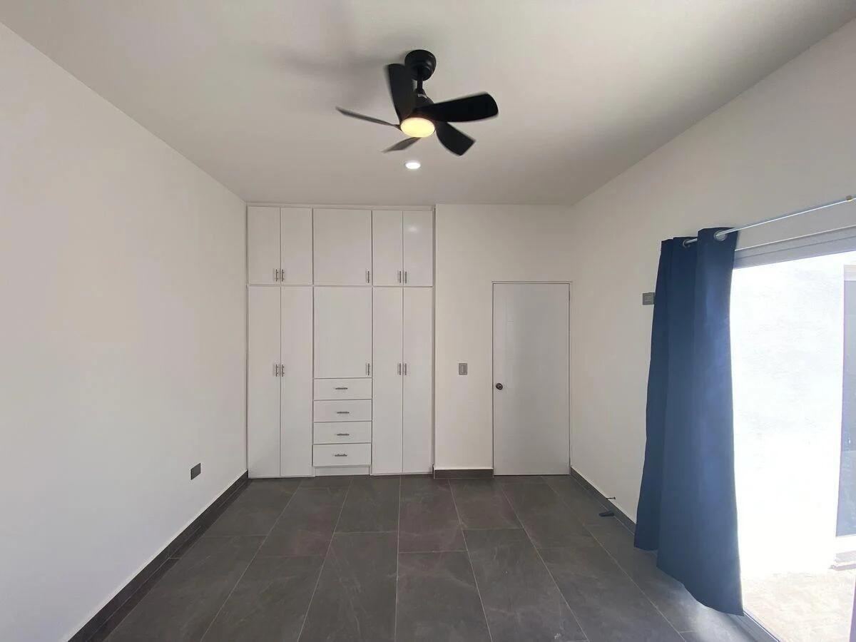 860 Antonio Rosales, Villa Oasis
