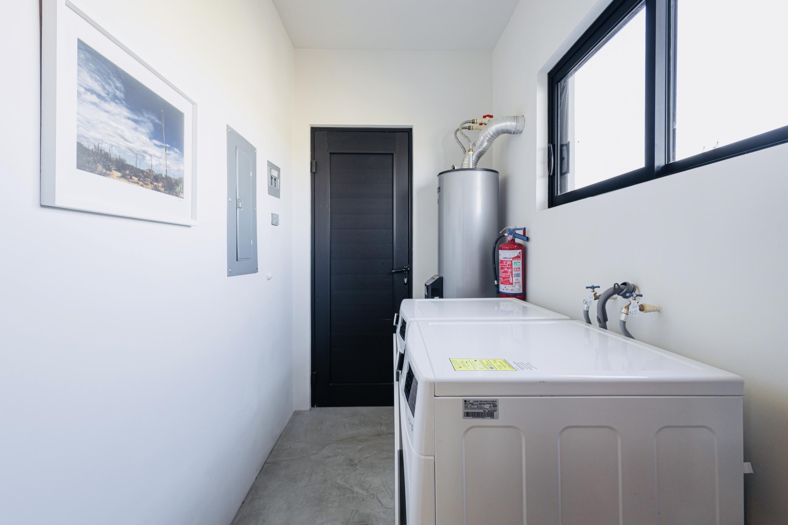 Todos Santos, Villa Mar