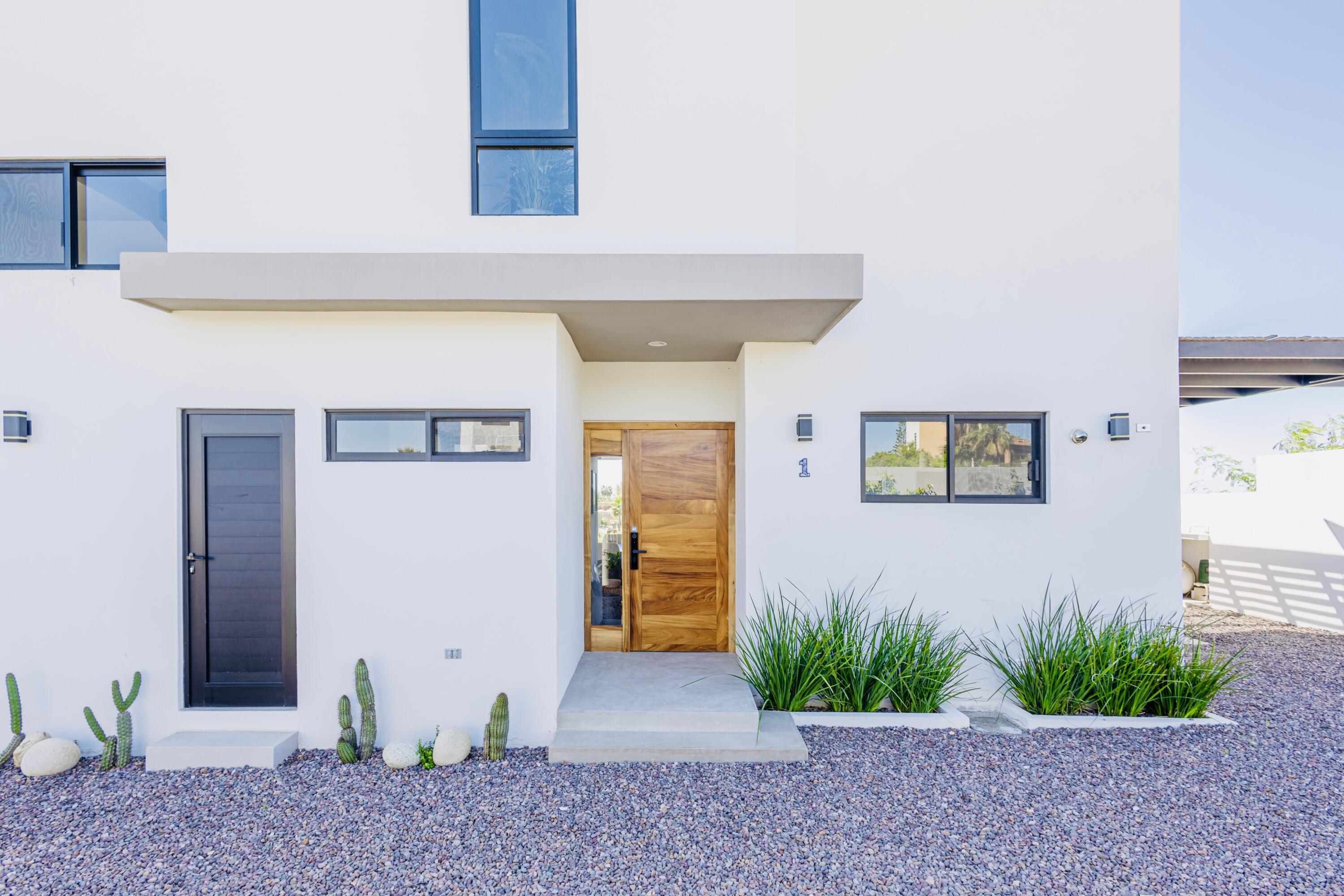 Todos Santos, Villa Mar