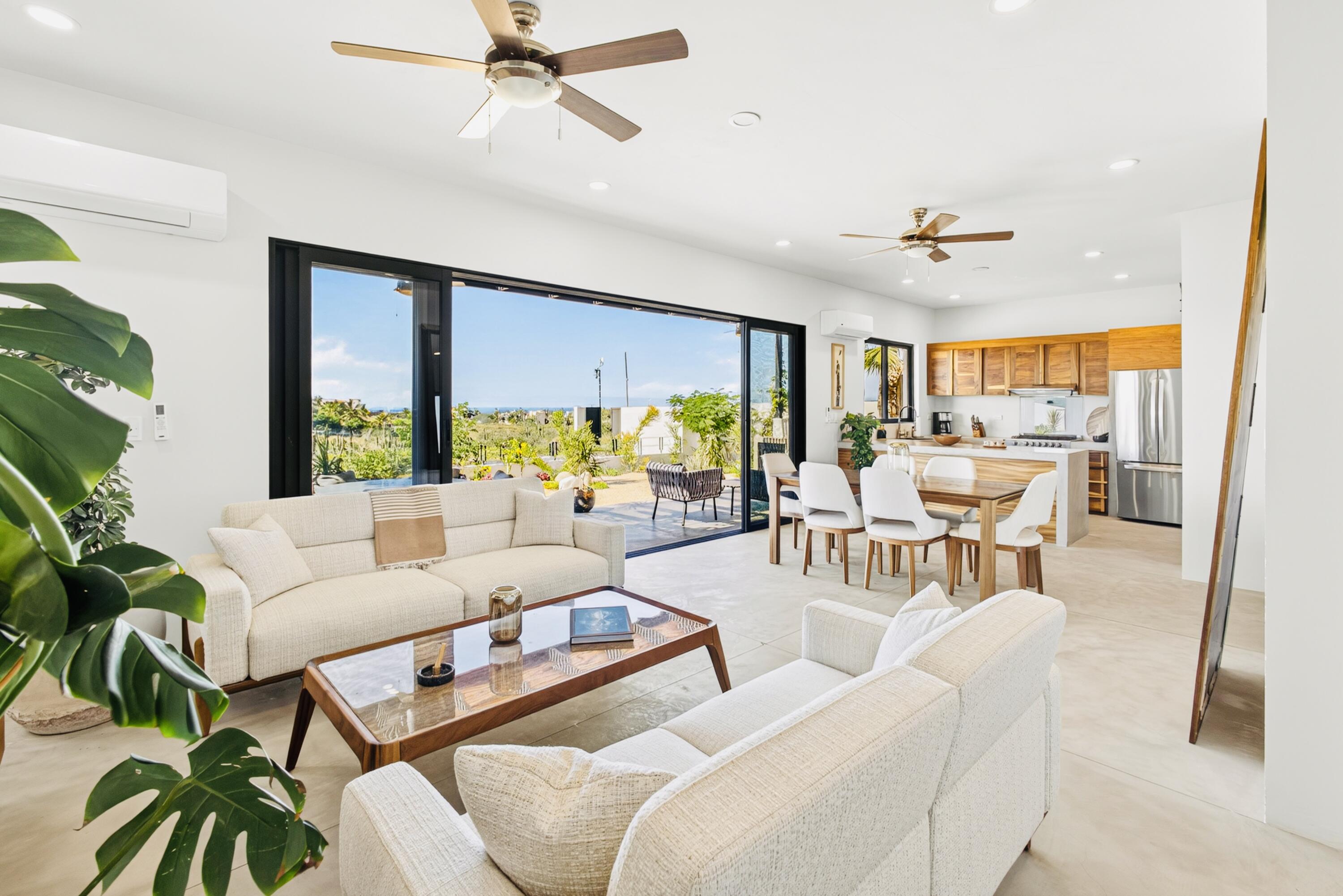 Todos Santos, Villa Mar