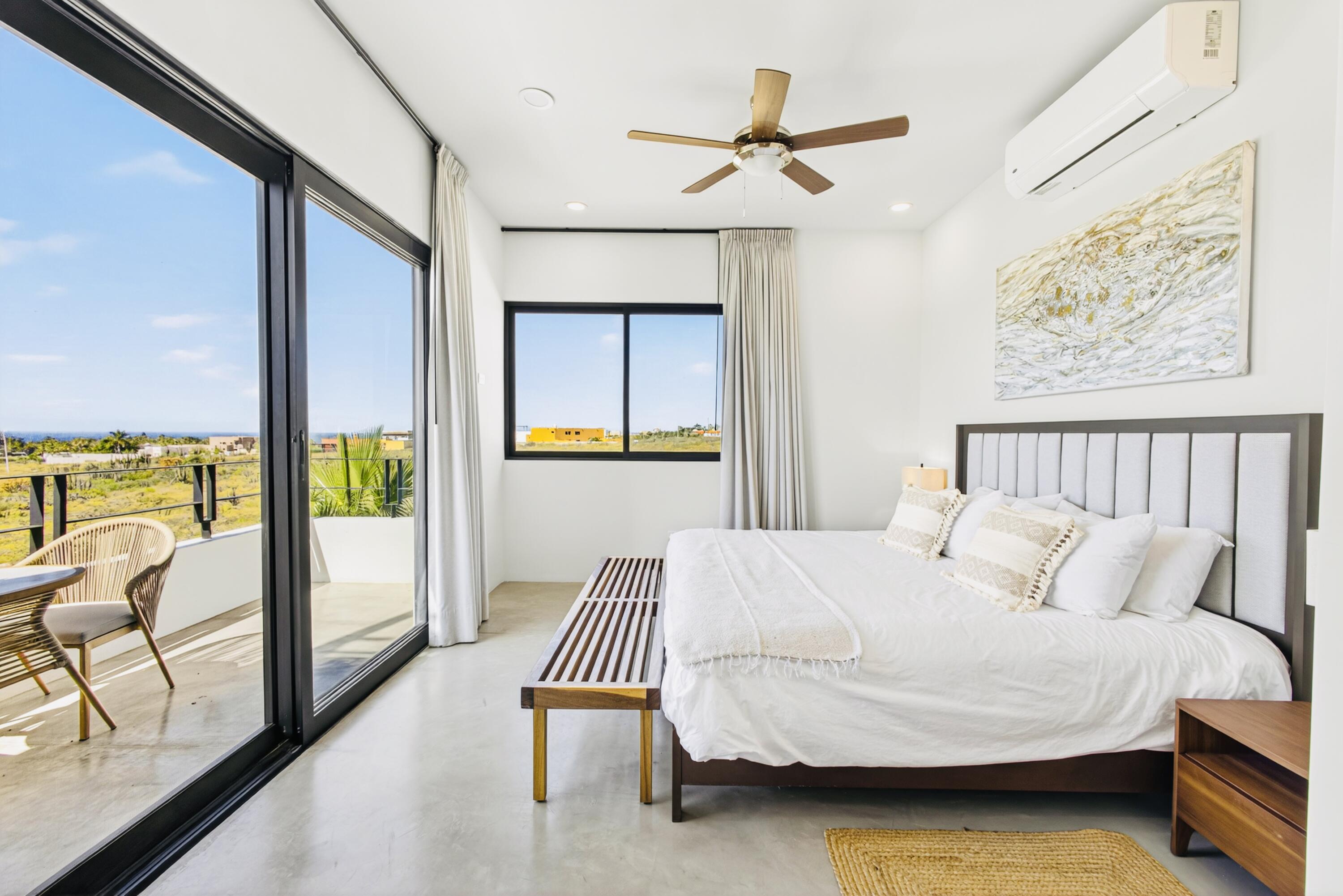 Todos Santos, Villa Mar