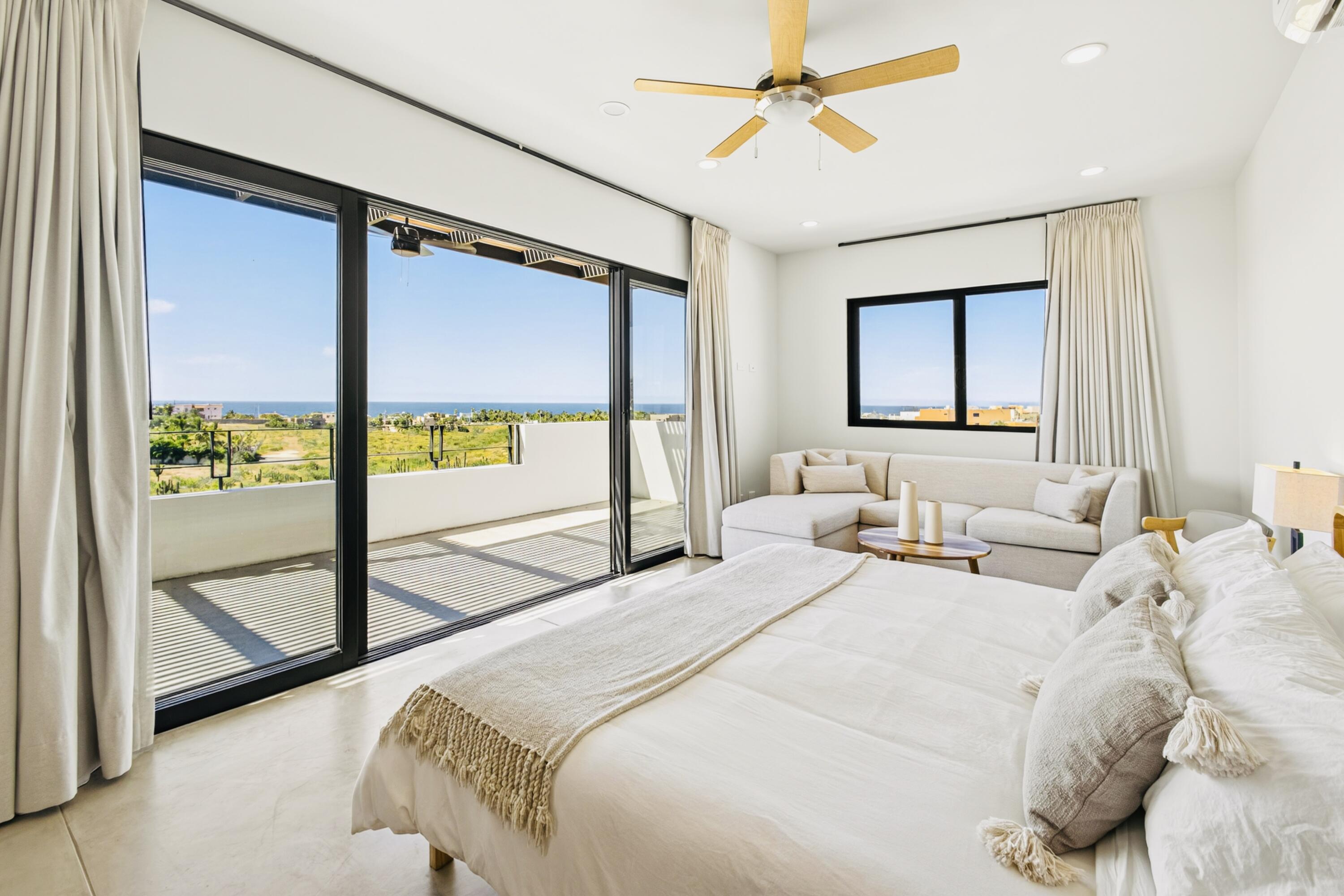 Todos Santos, Villa Mar