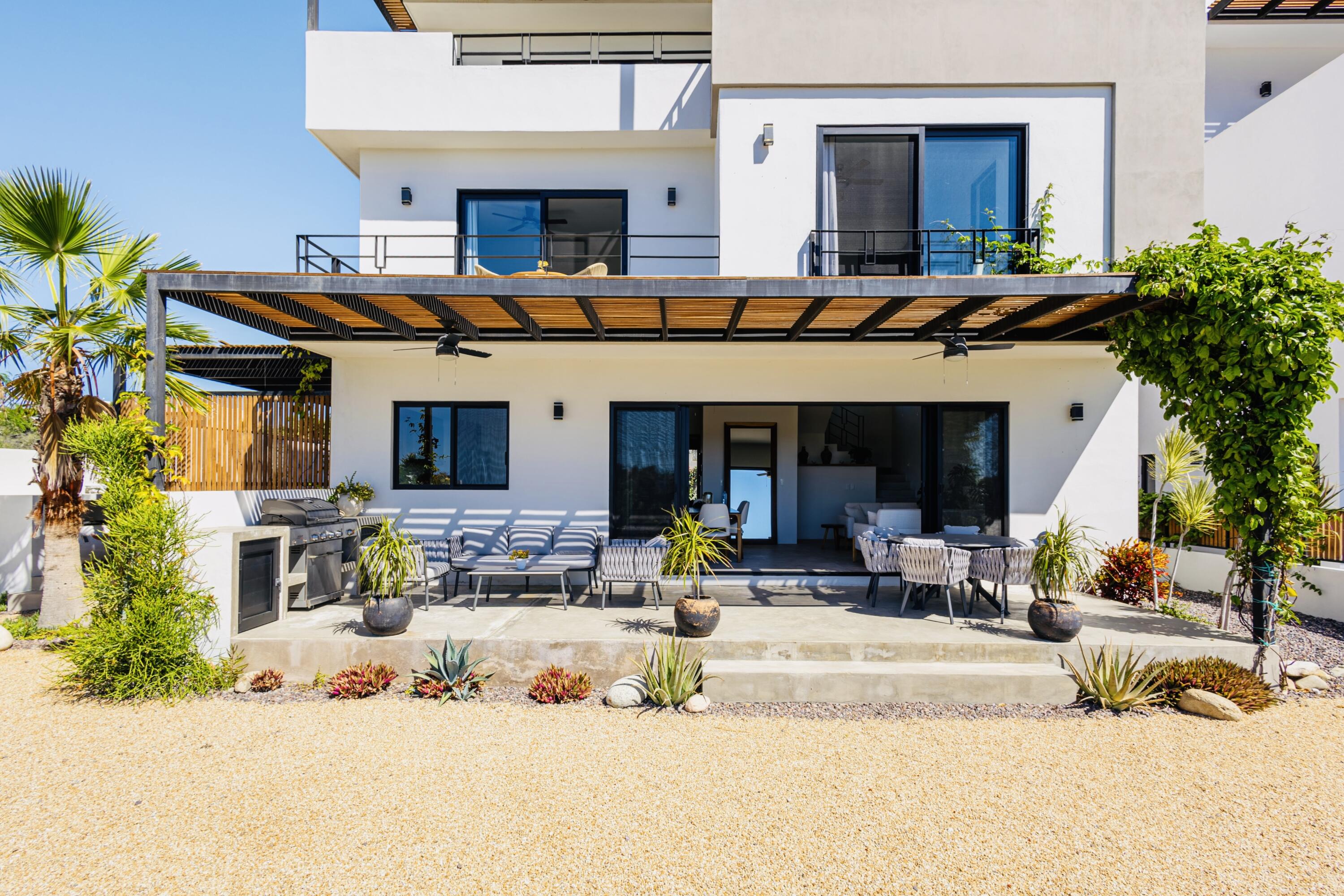 Todos Santos, Villa Mar