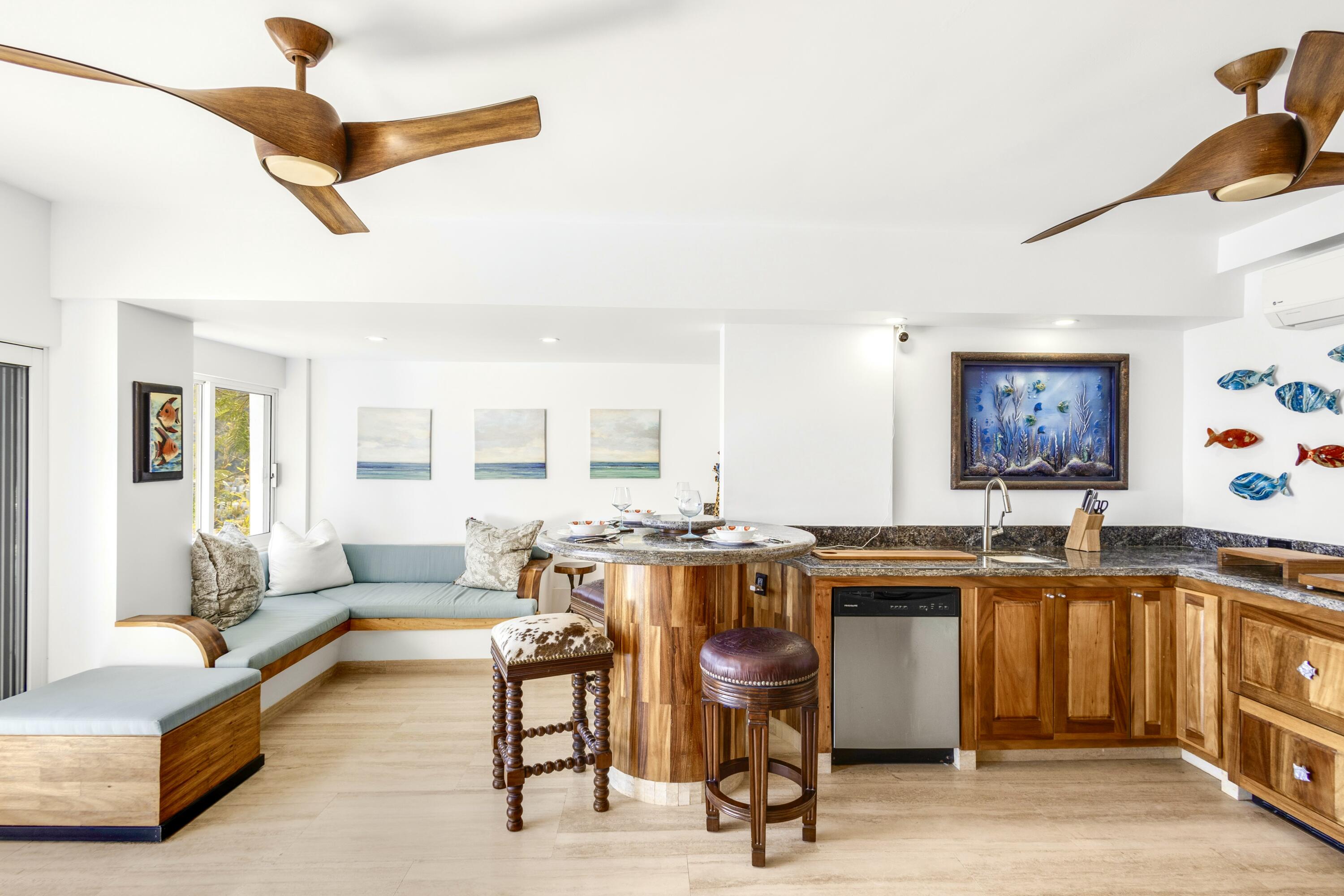 Camino Grande, Casa Sunshine