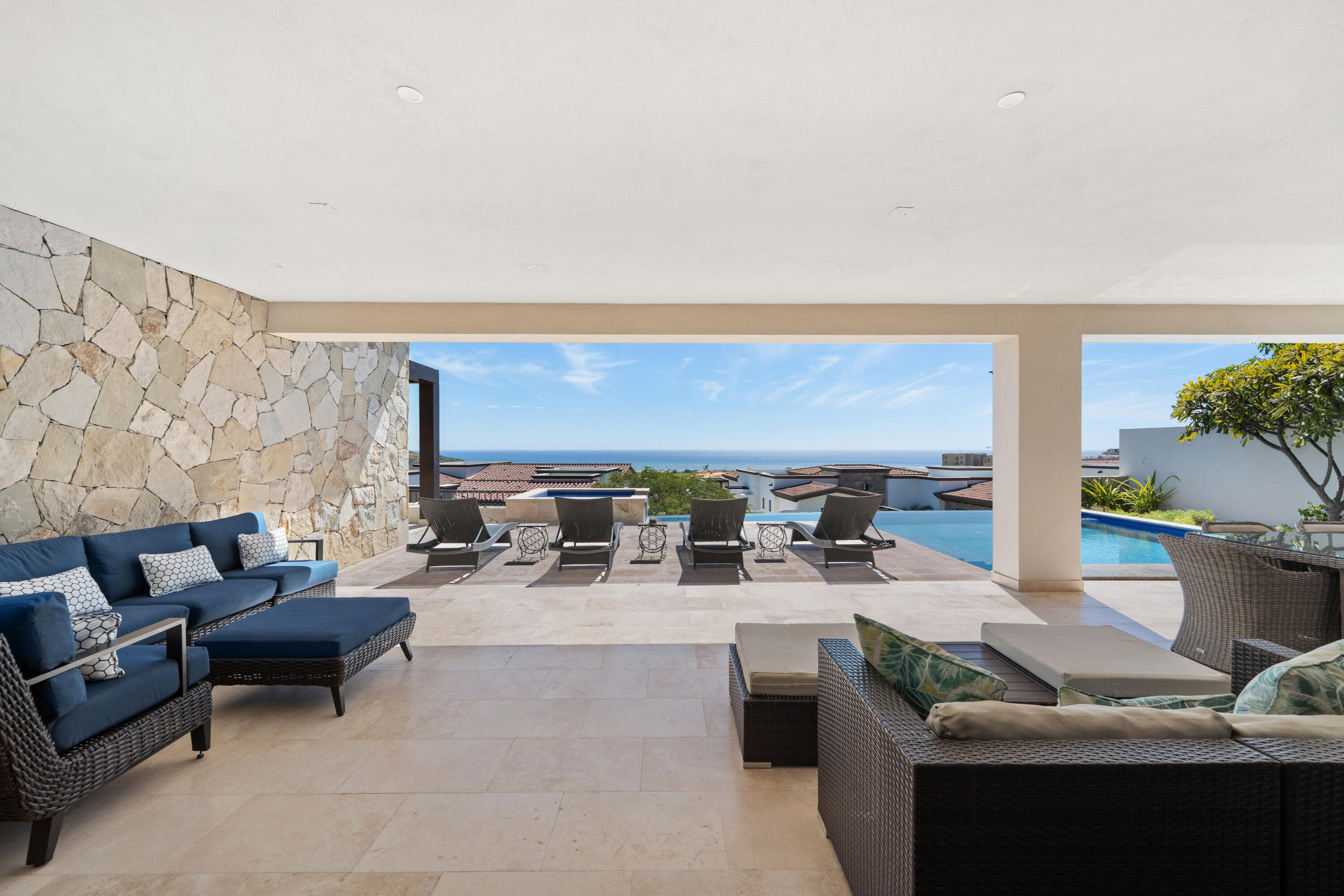 Sea Side Angel Coronado 5.5