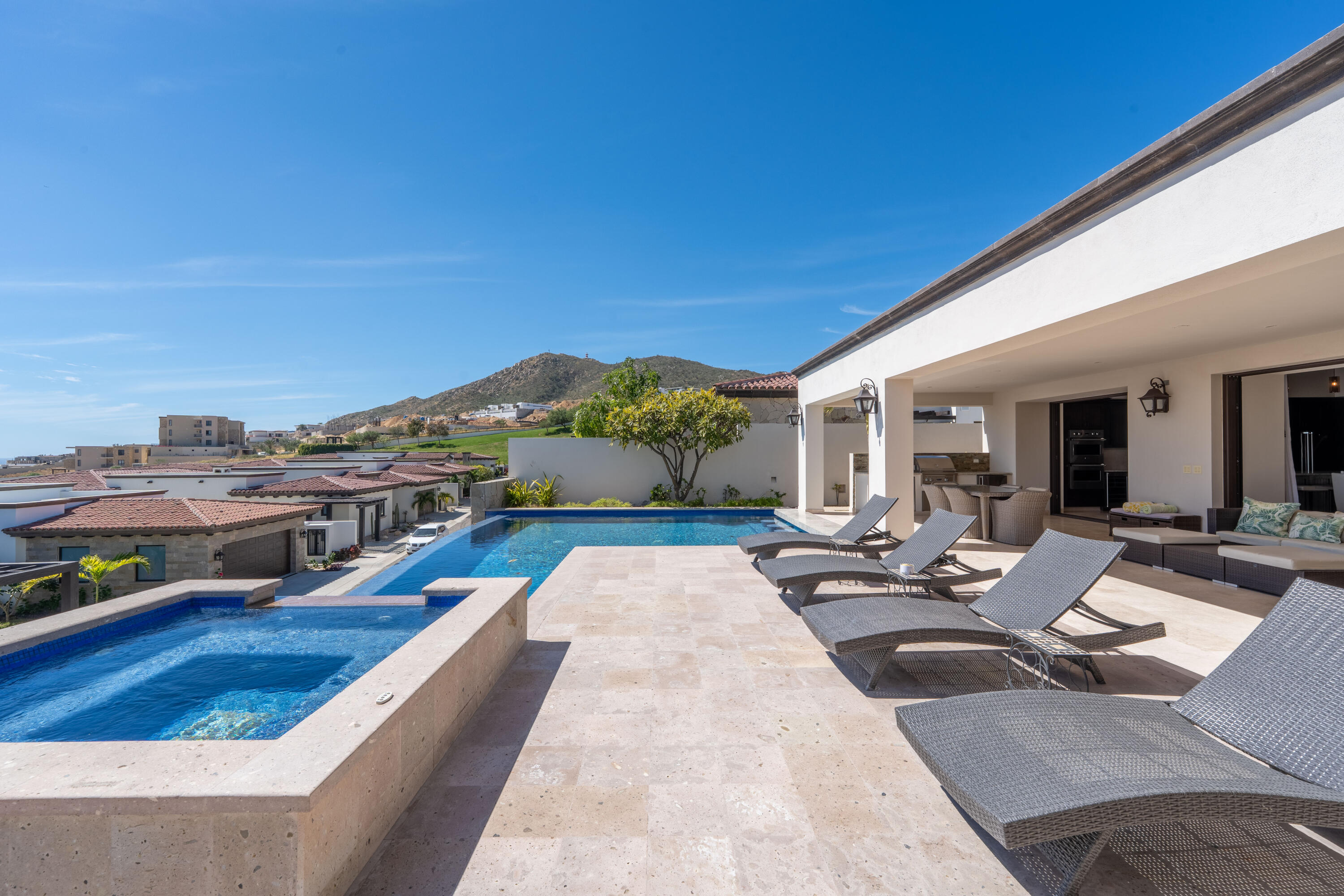 Sea Side Angel Coronado 5.5