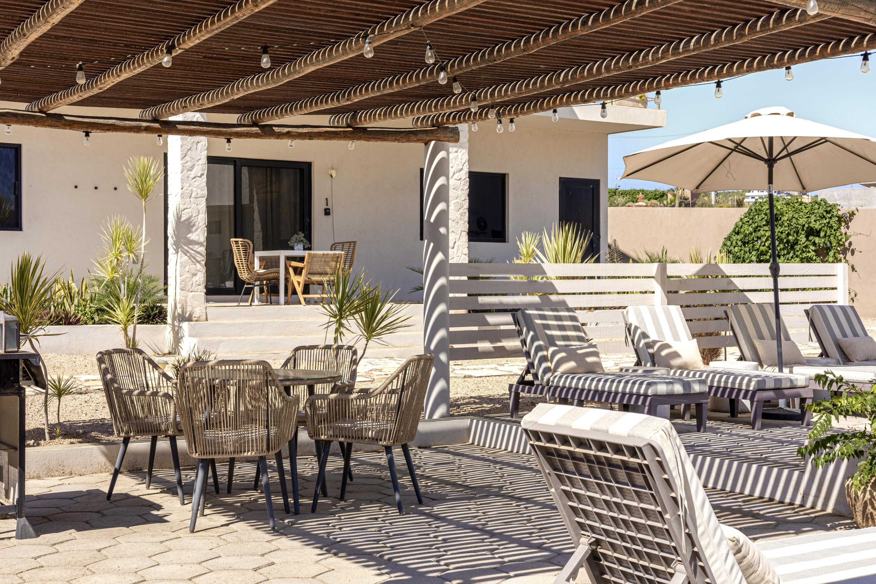 Casitas de Cerritos Sixplex