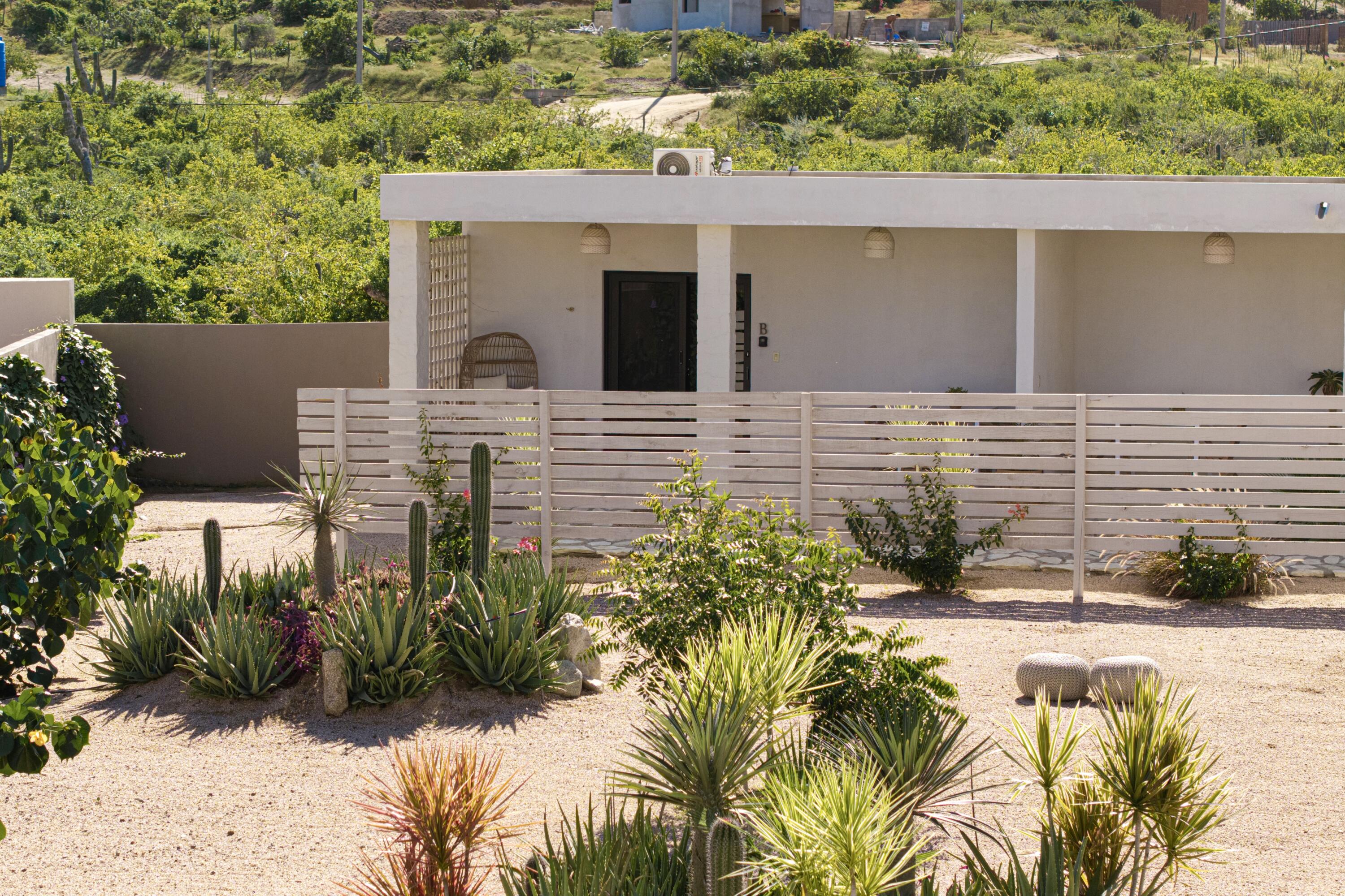 Casitas de Cerritos Sixplex