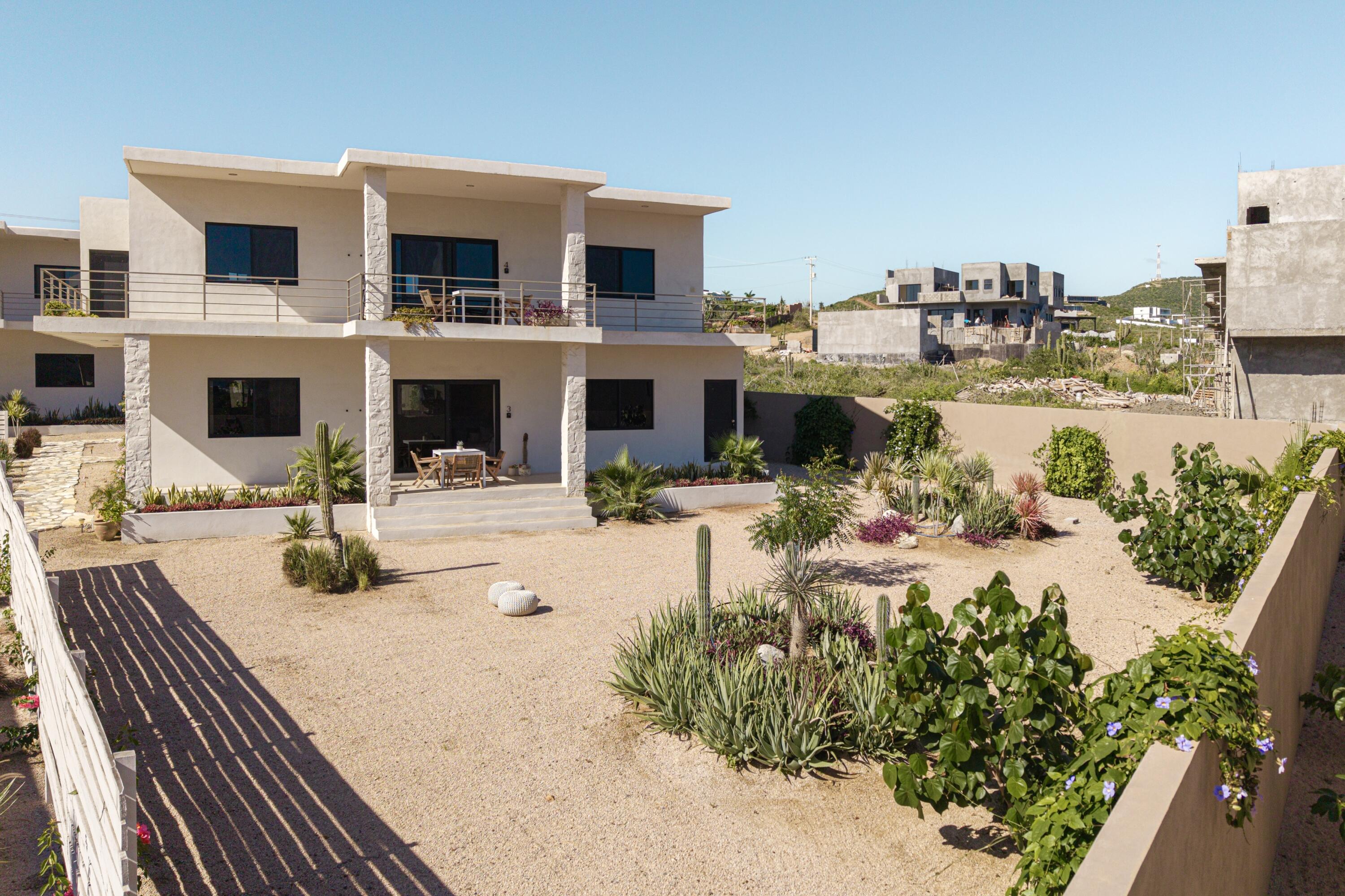 Casitas de Cerritos Sixplex