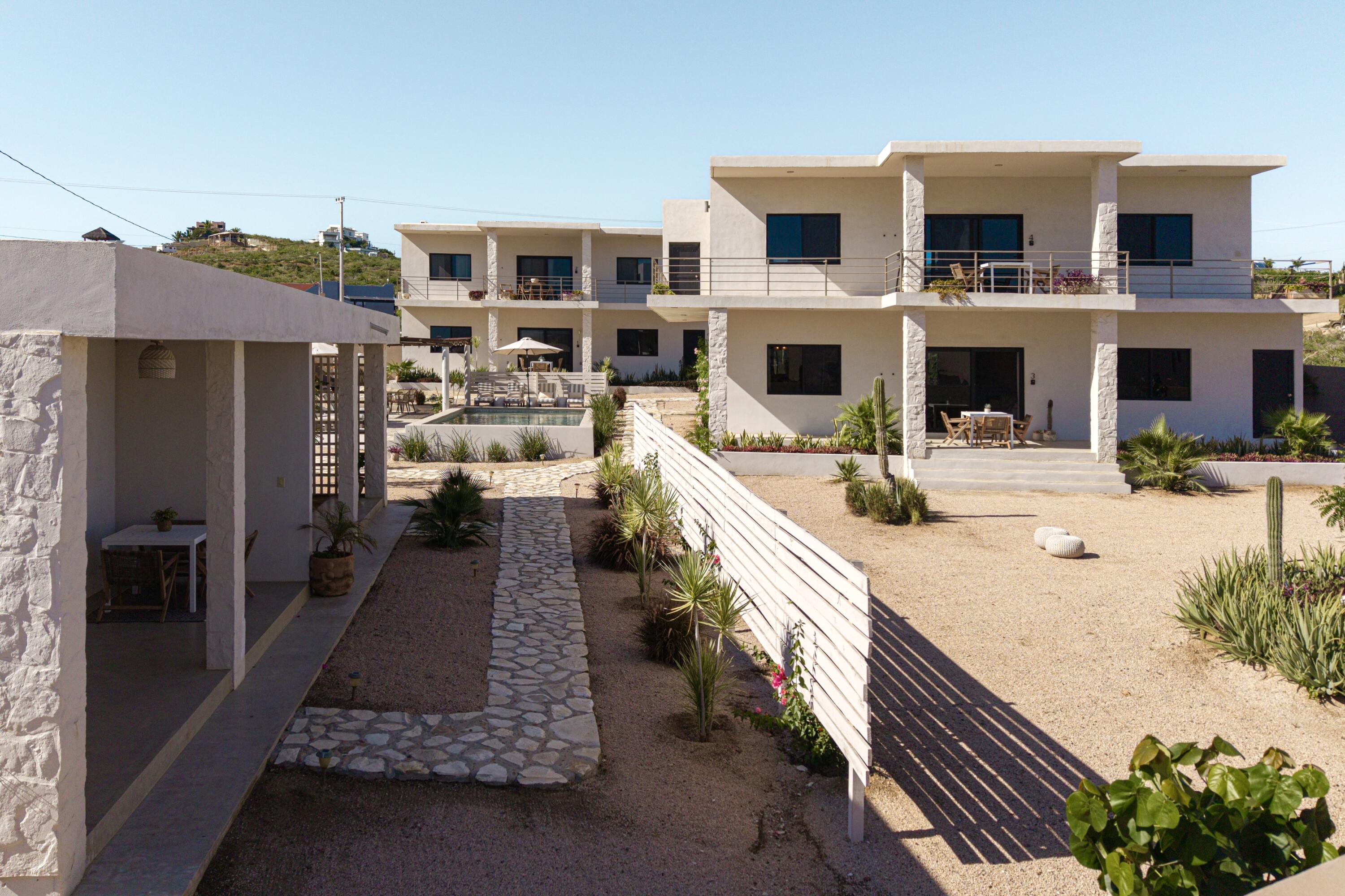 Casitas de Cerritos Sixplex