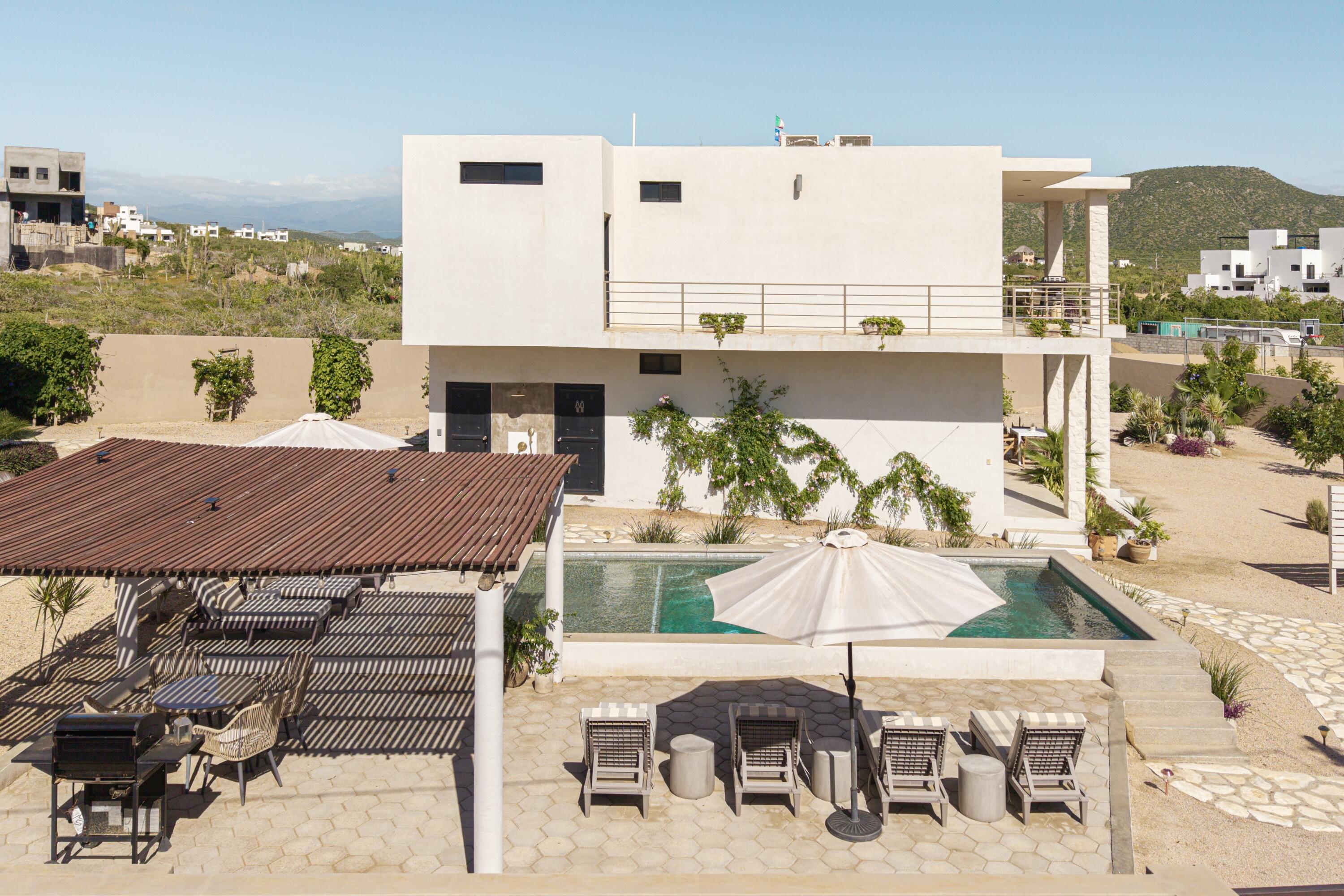 Casitas de Cerritos Sixplex