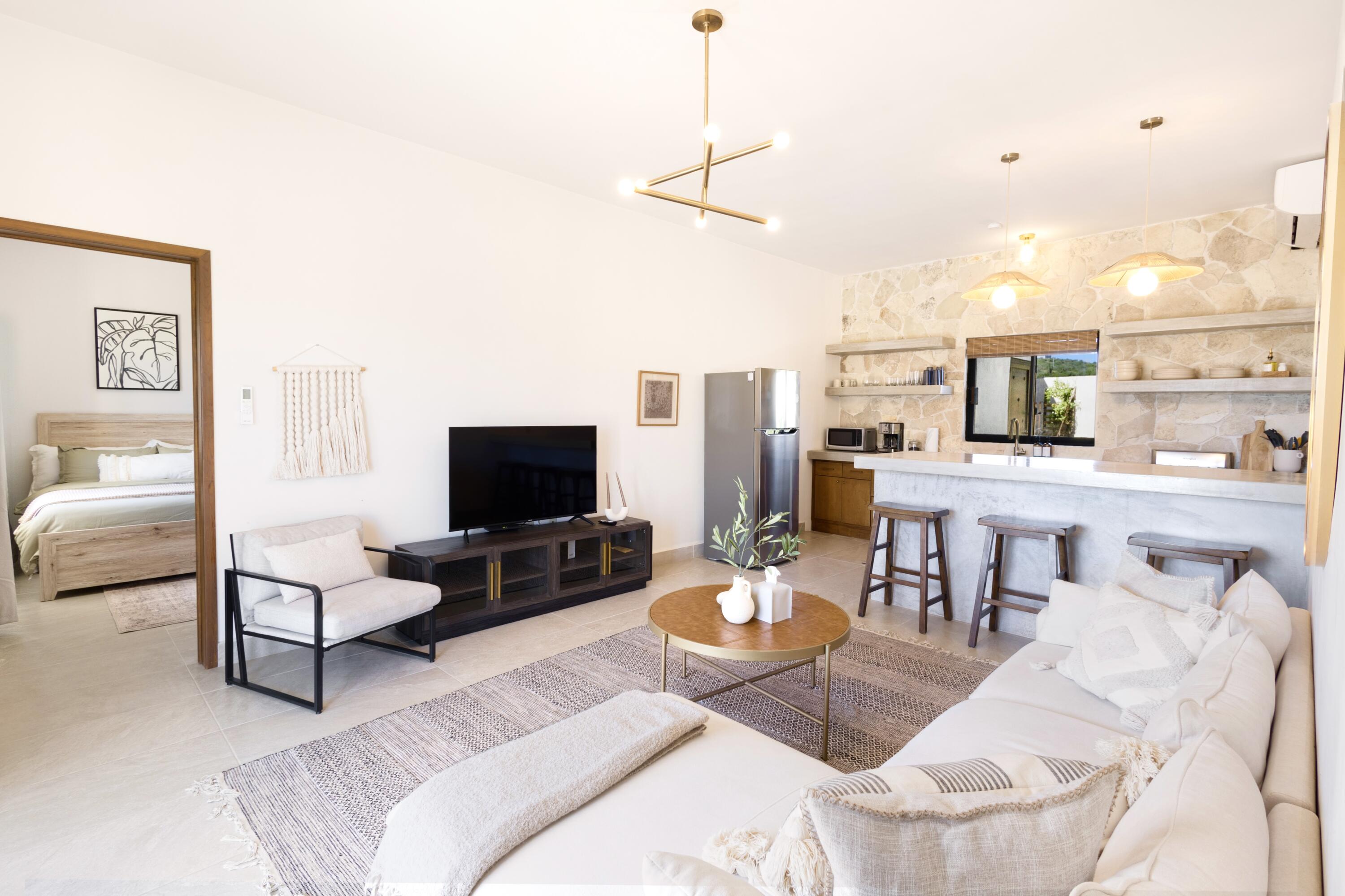 Casitas de Cerritos Sixplex