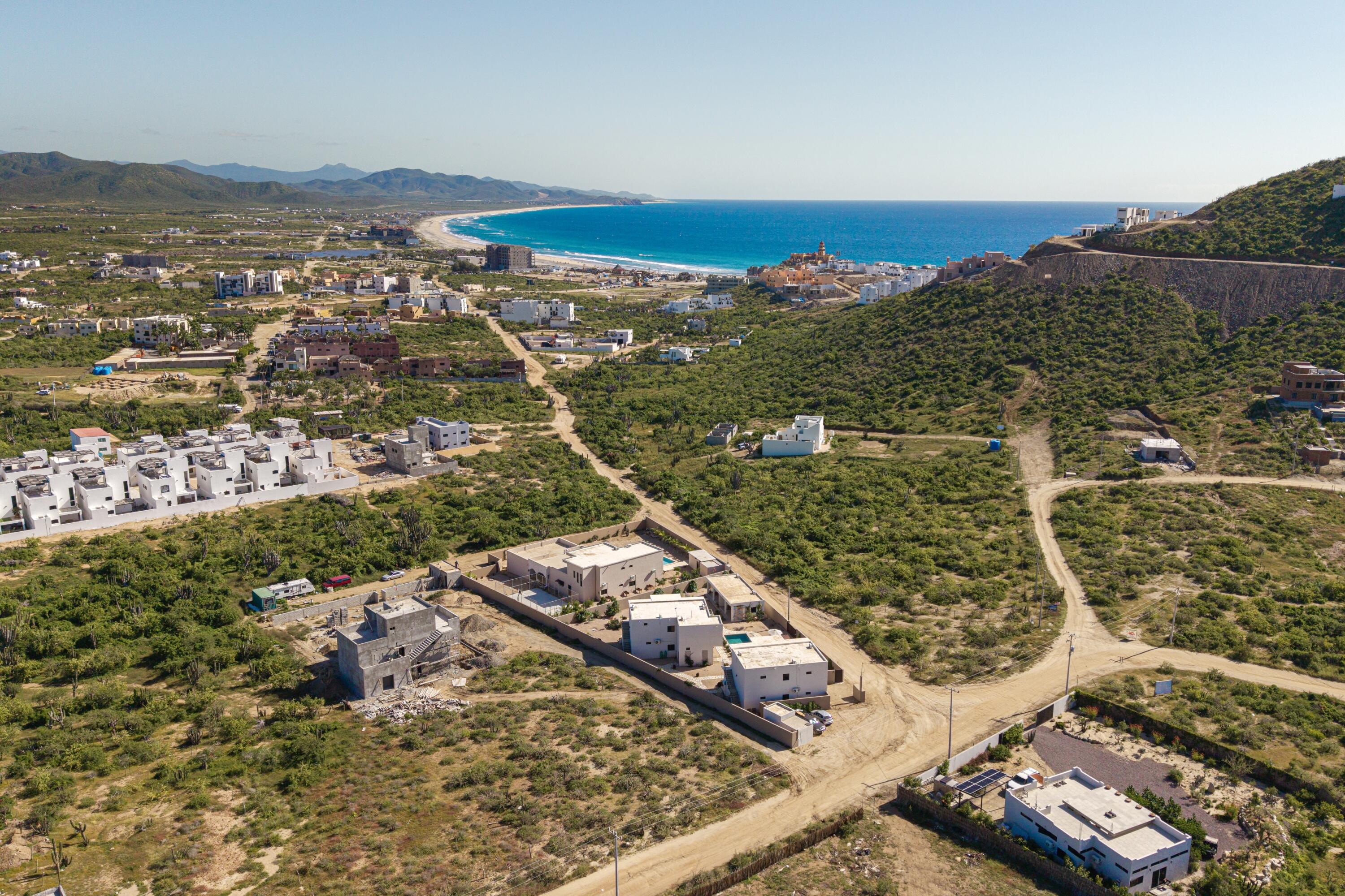 Casitas de Cerritos Sixplex