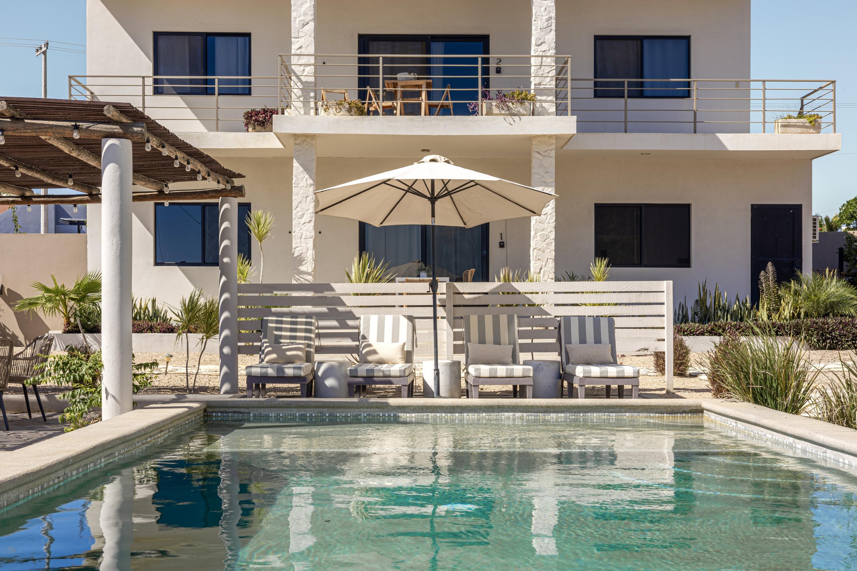 Casitas de Cerritos Sixplex