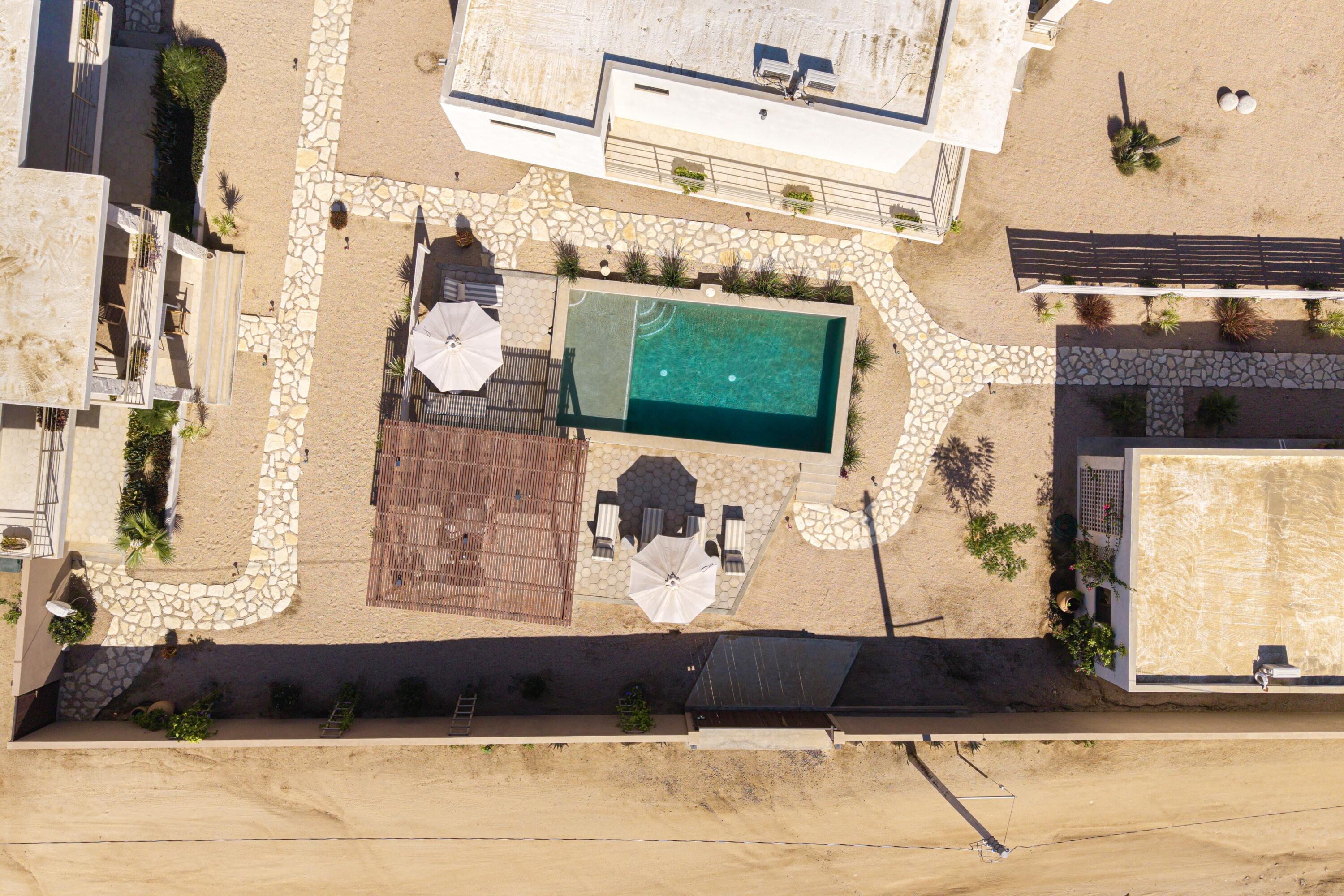 Casitas de Cerritos Sixplex