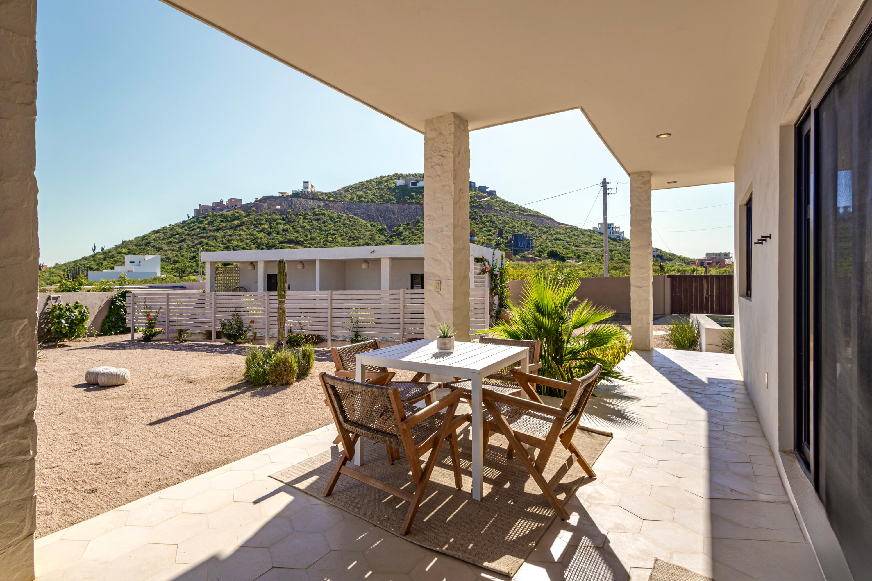 Casitas de Cerritos Sixplex