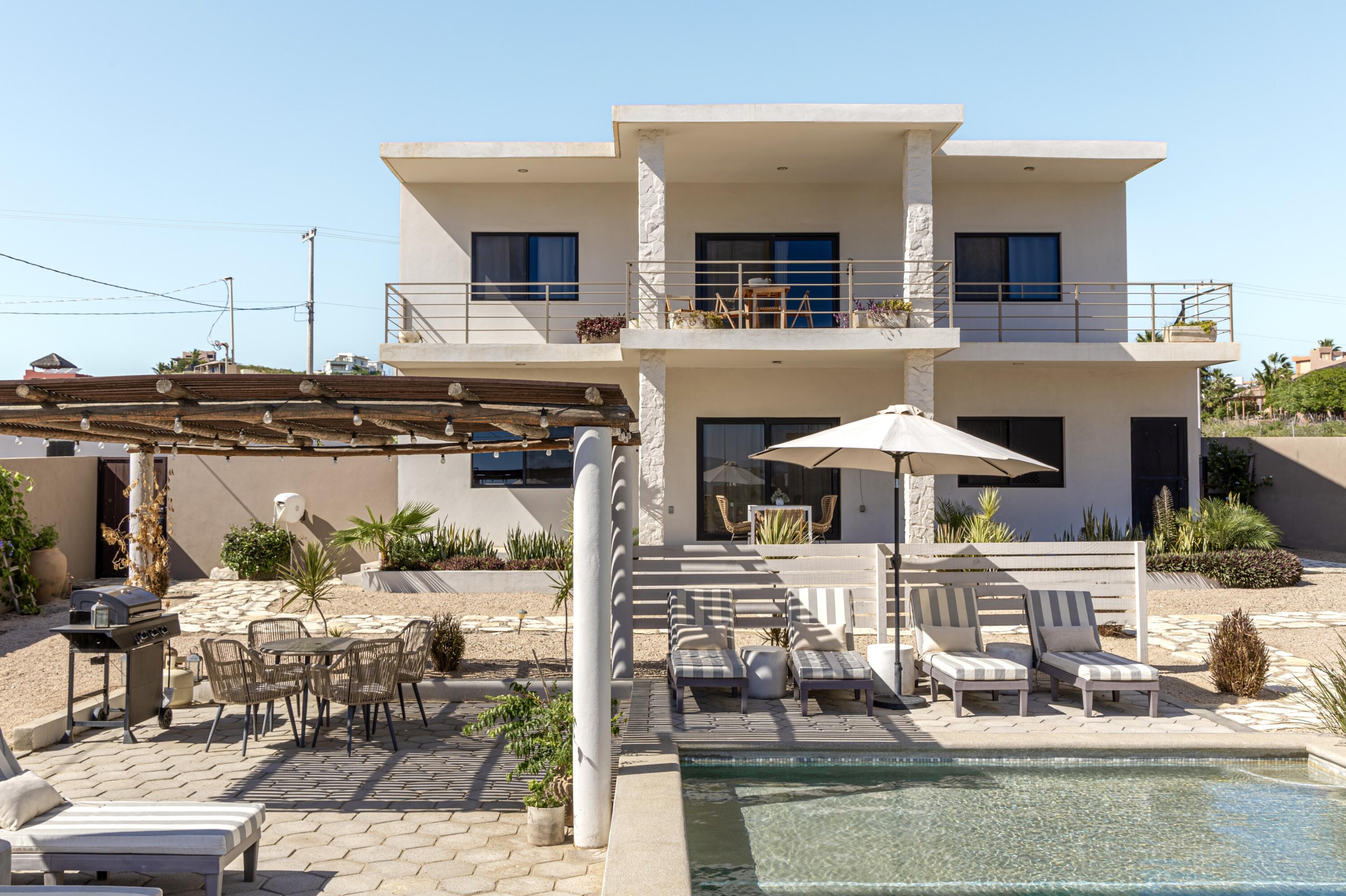 Casitas de Cerritos Sixplex