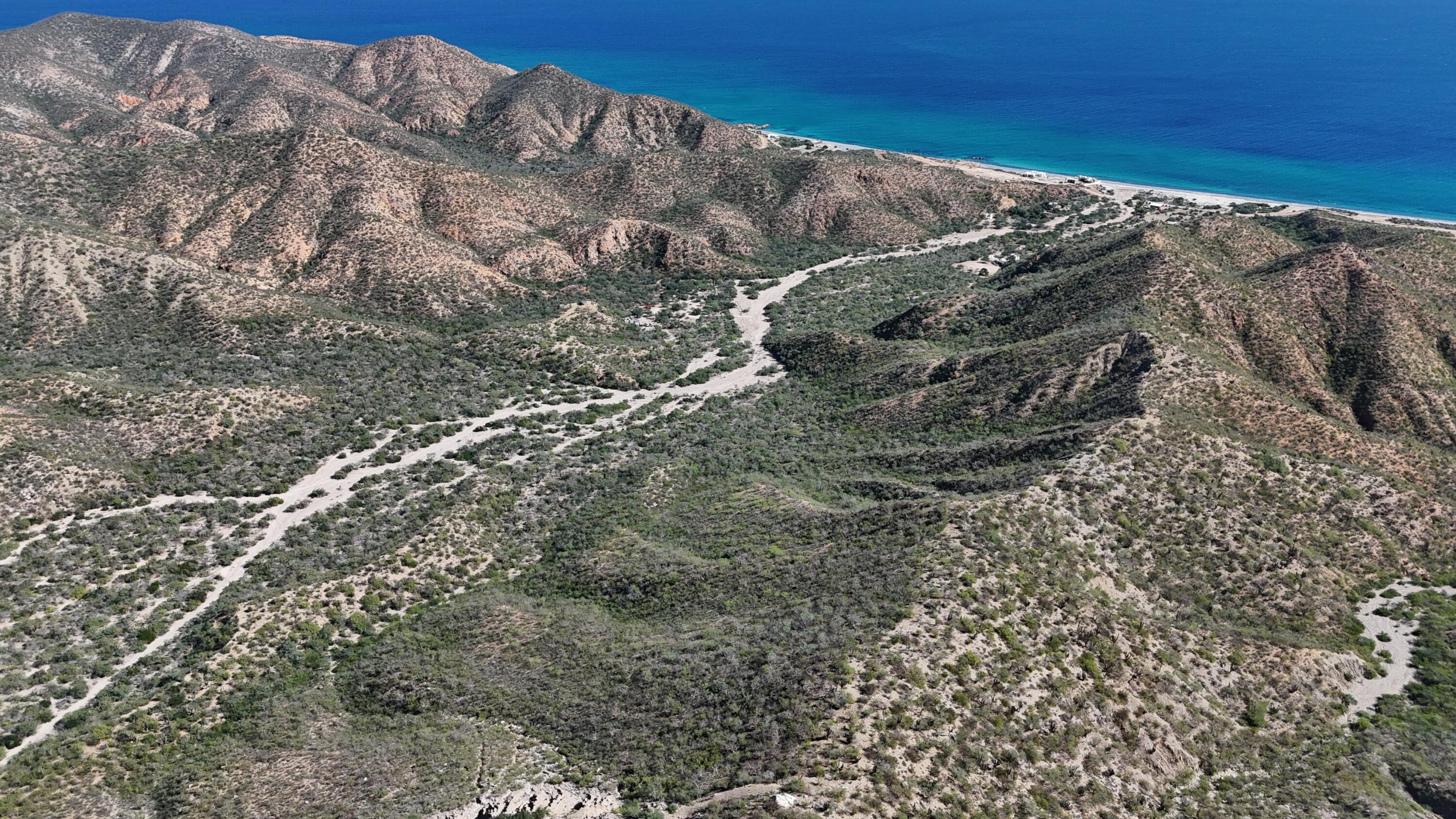 Los Barriles - Santa Teresa, La piedra sur lots