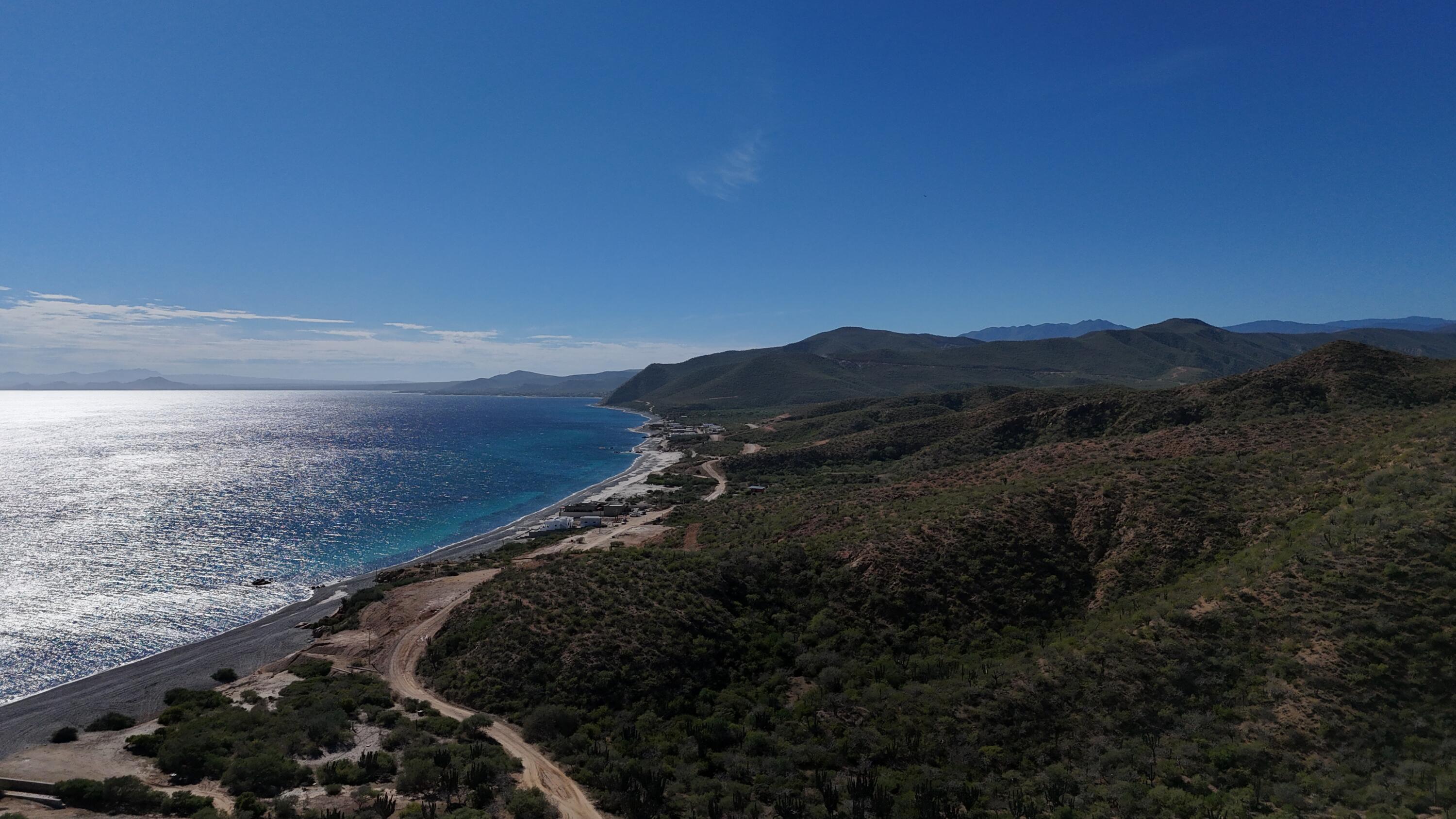 Los Barriles - Santa Teresa, La piedra sur lots