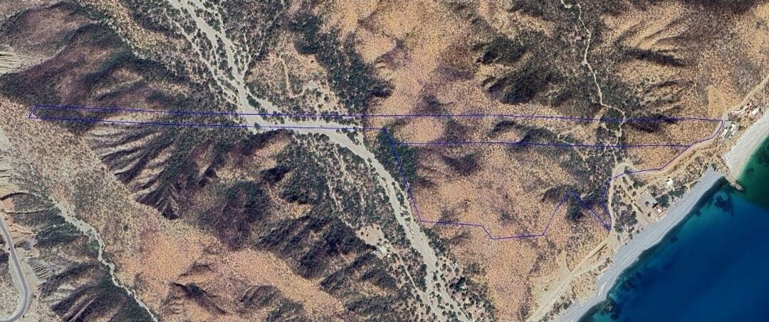 Los Barriles - Santa Teresa, La piedra sur lots