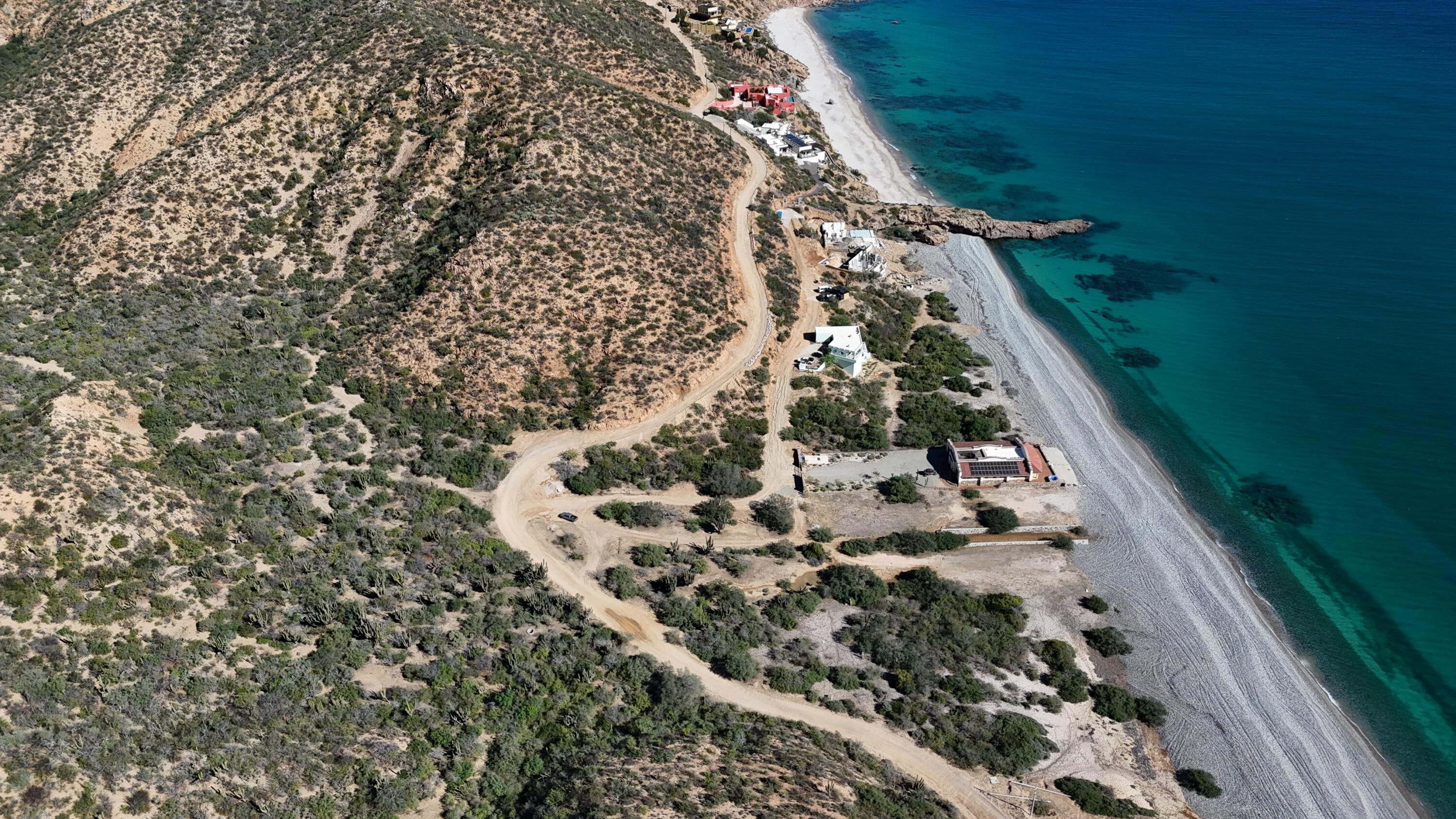 Los Barriles - Santa Teresa, La piedra sur lots