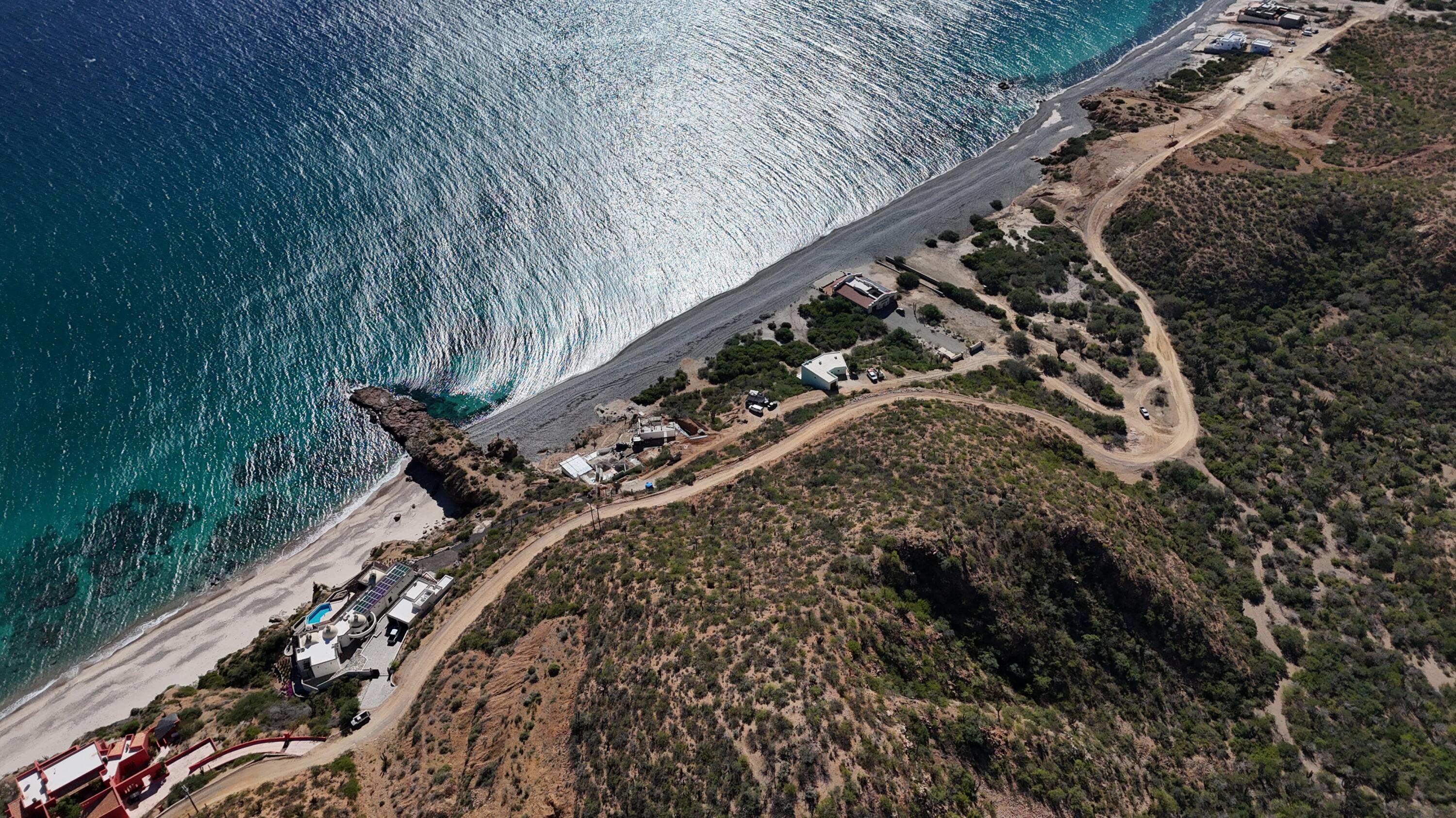 Los Barriles - Santa Teresa, La piedra sur lots