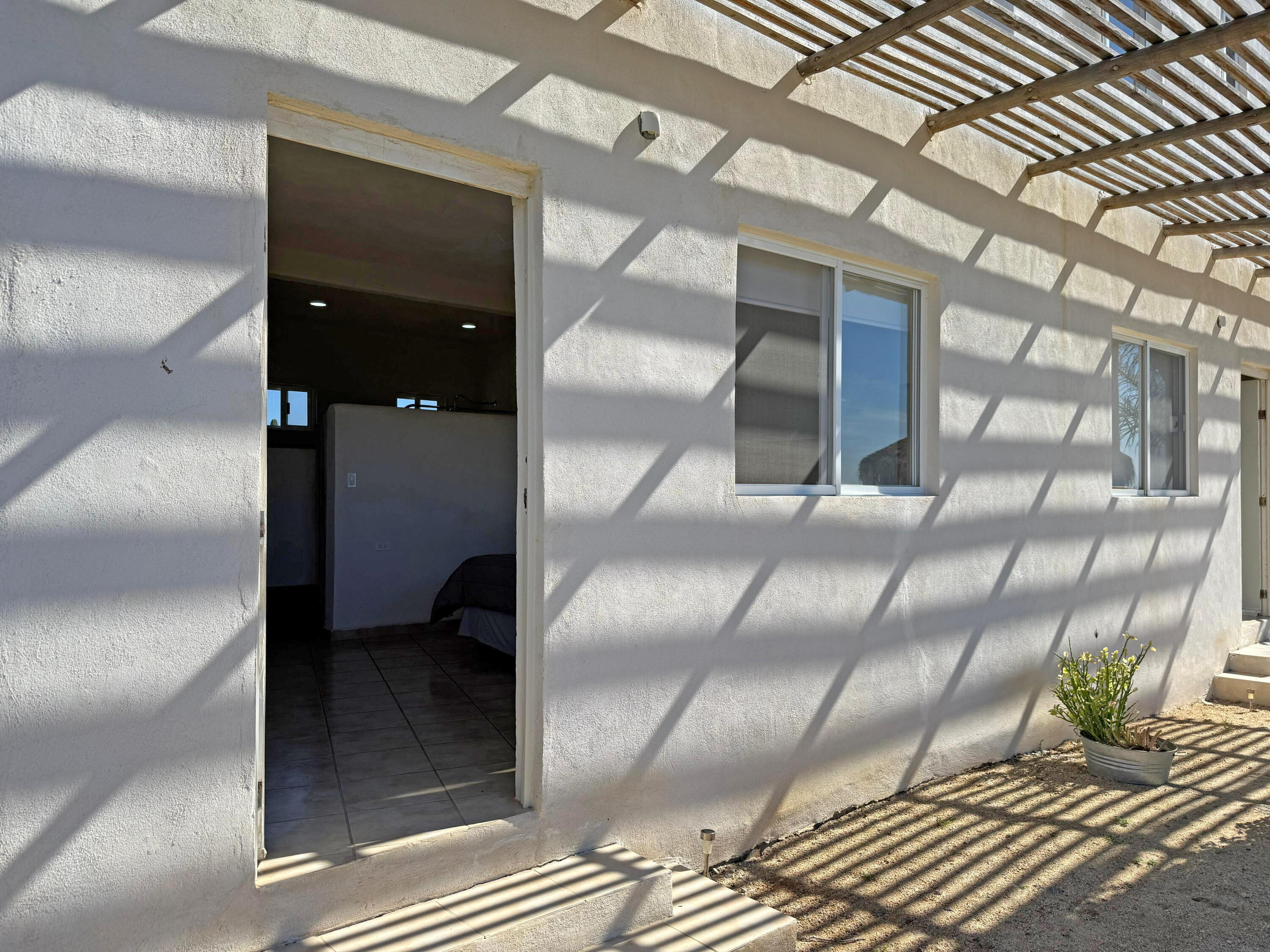 Cerritos Surf Retreat