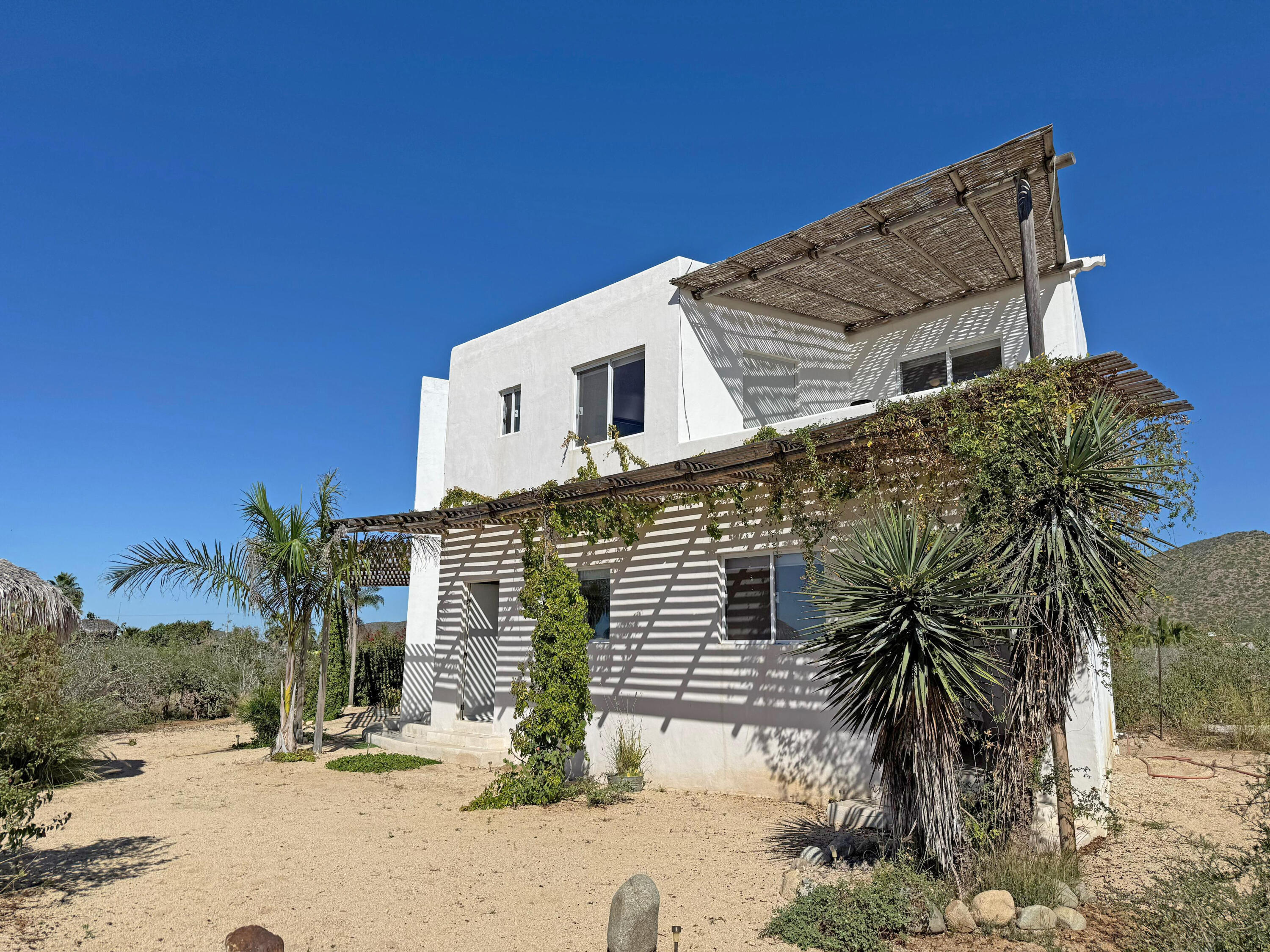 Cerritos Surf Retreat