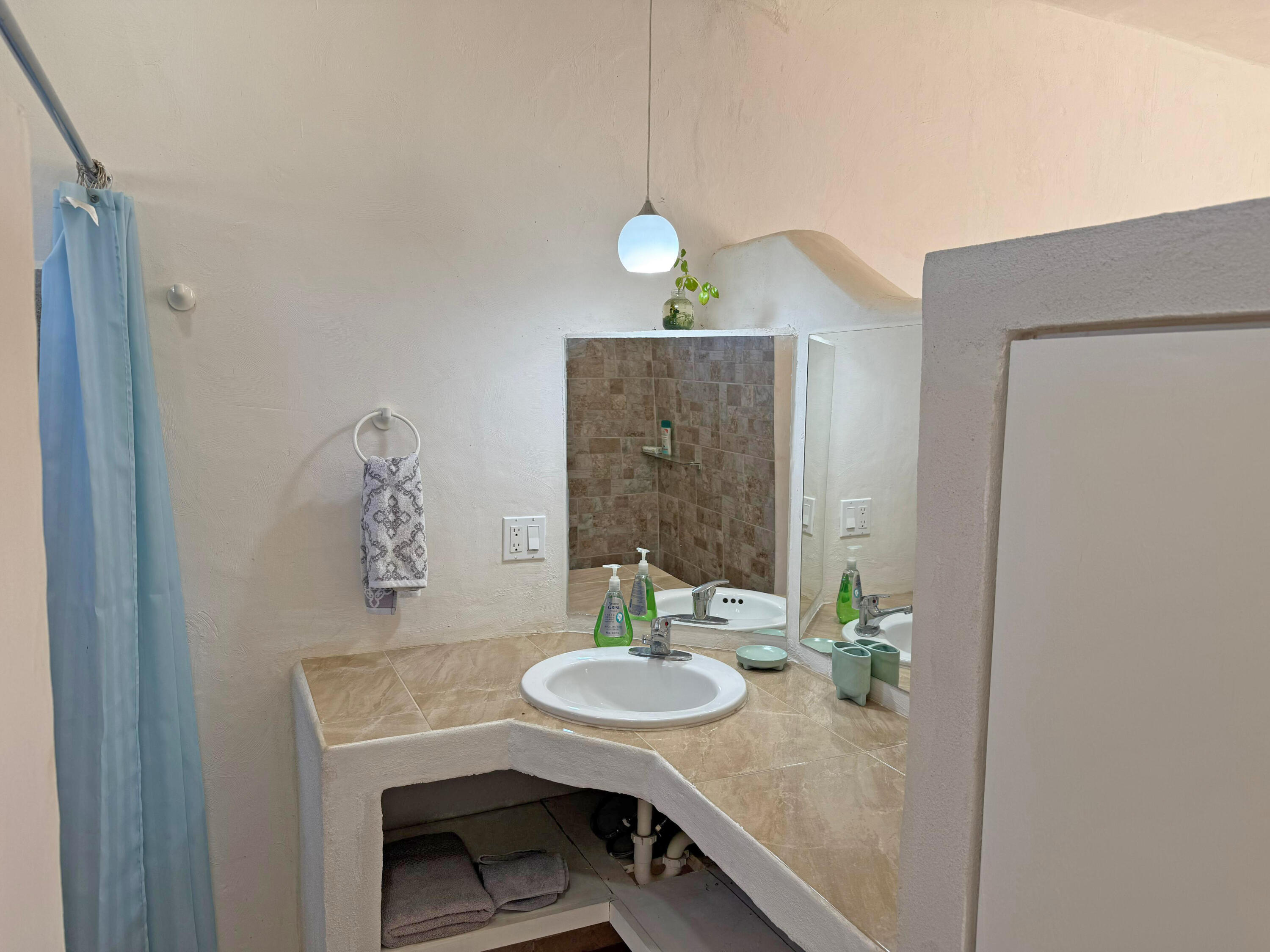 Cerritos Surf Retreat