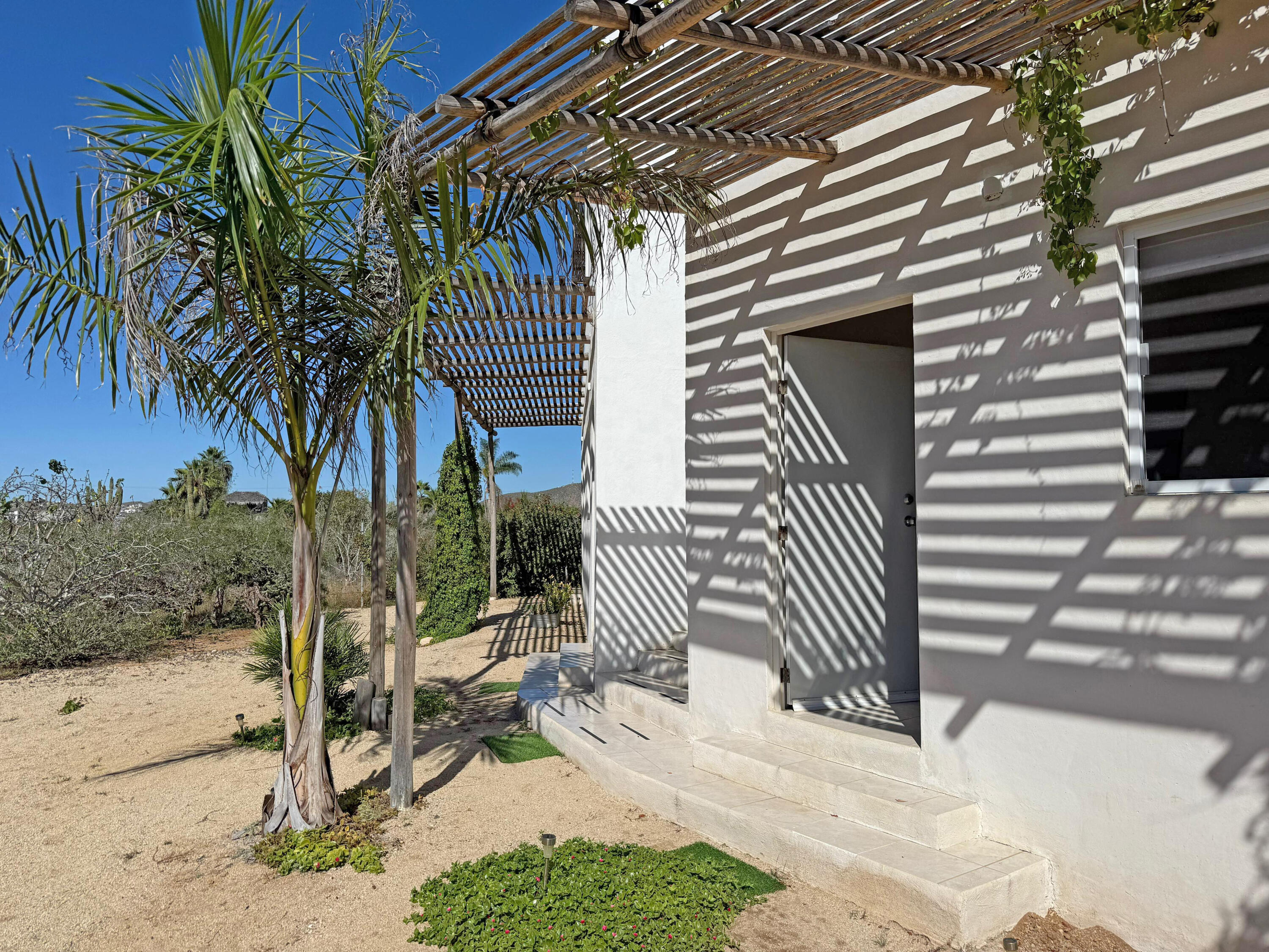 Cerritos Surf Retreat