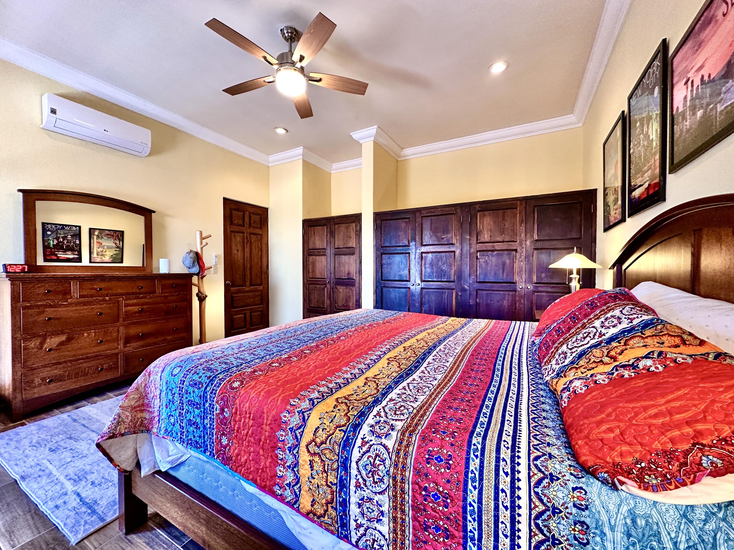 Calle 13, CASA EL MIRADOR