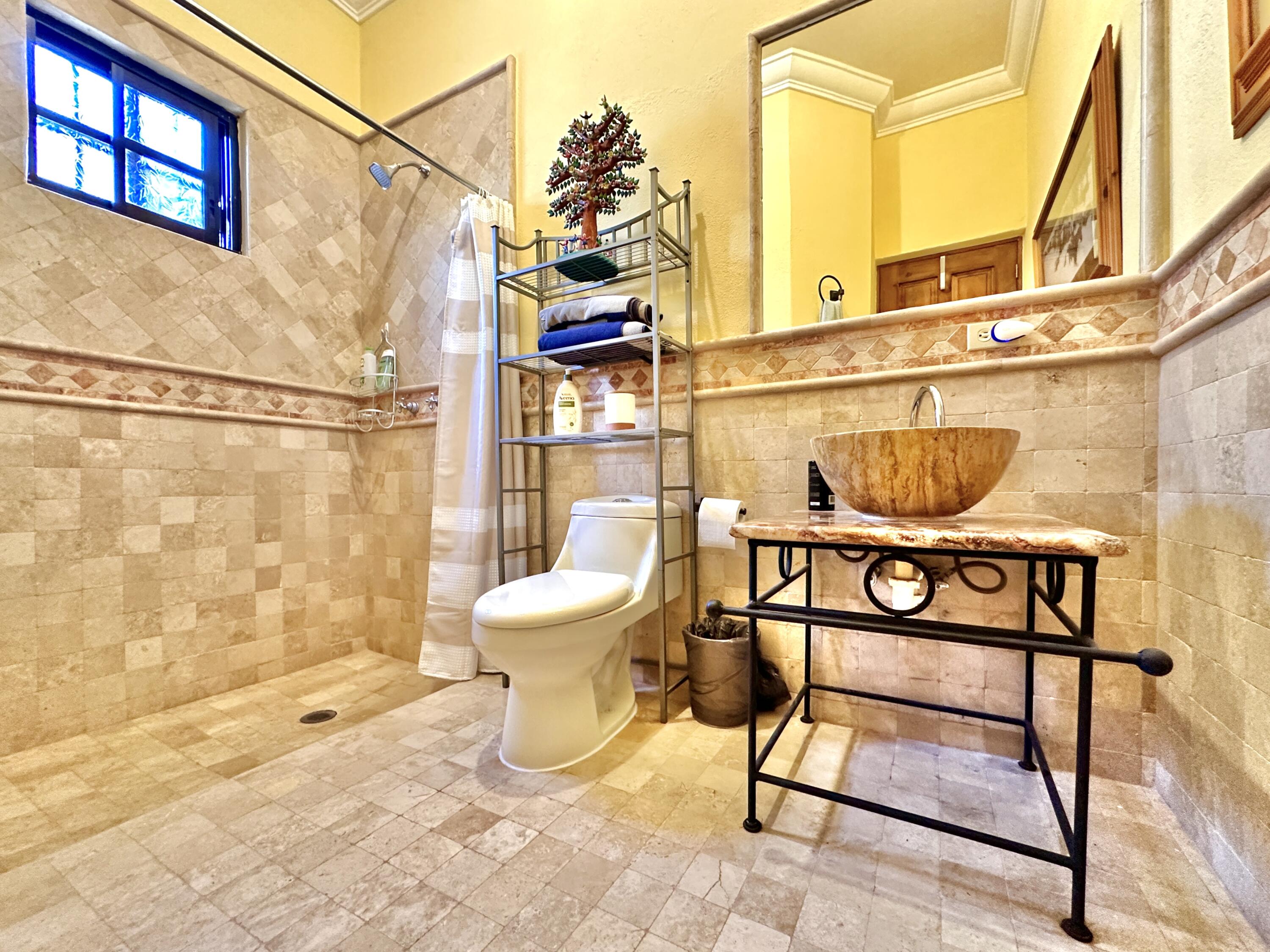 Calle 13, CASA EL MIRADOR