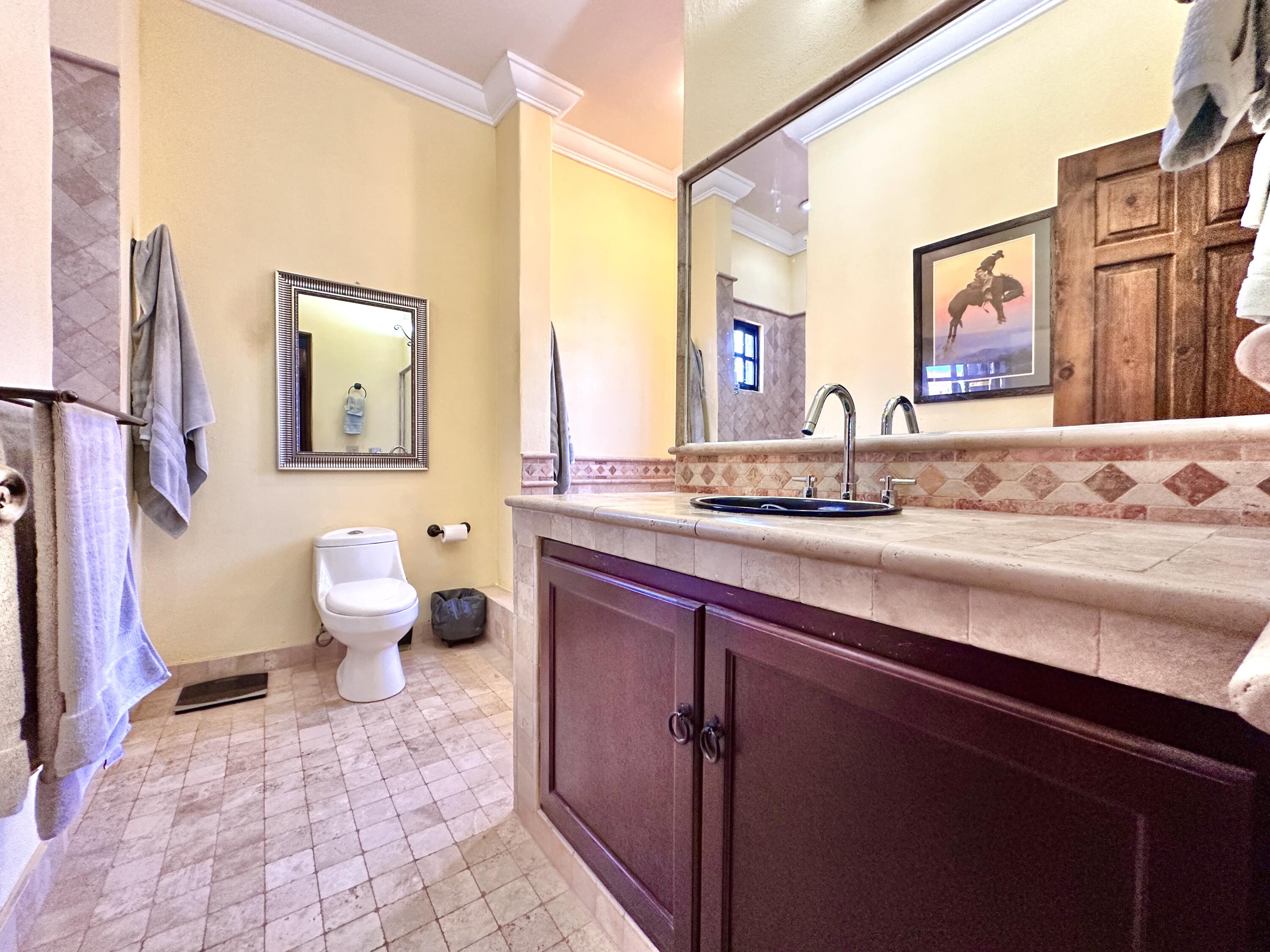 Calle 13, CASA EL MIRADOR