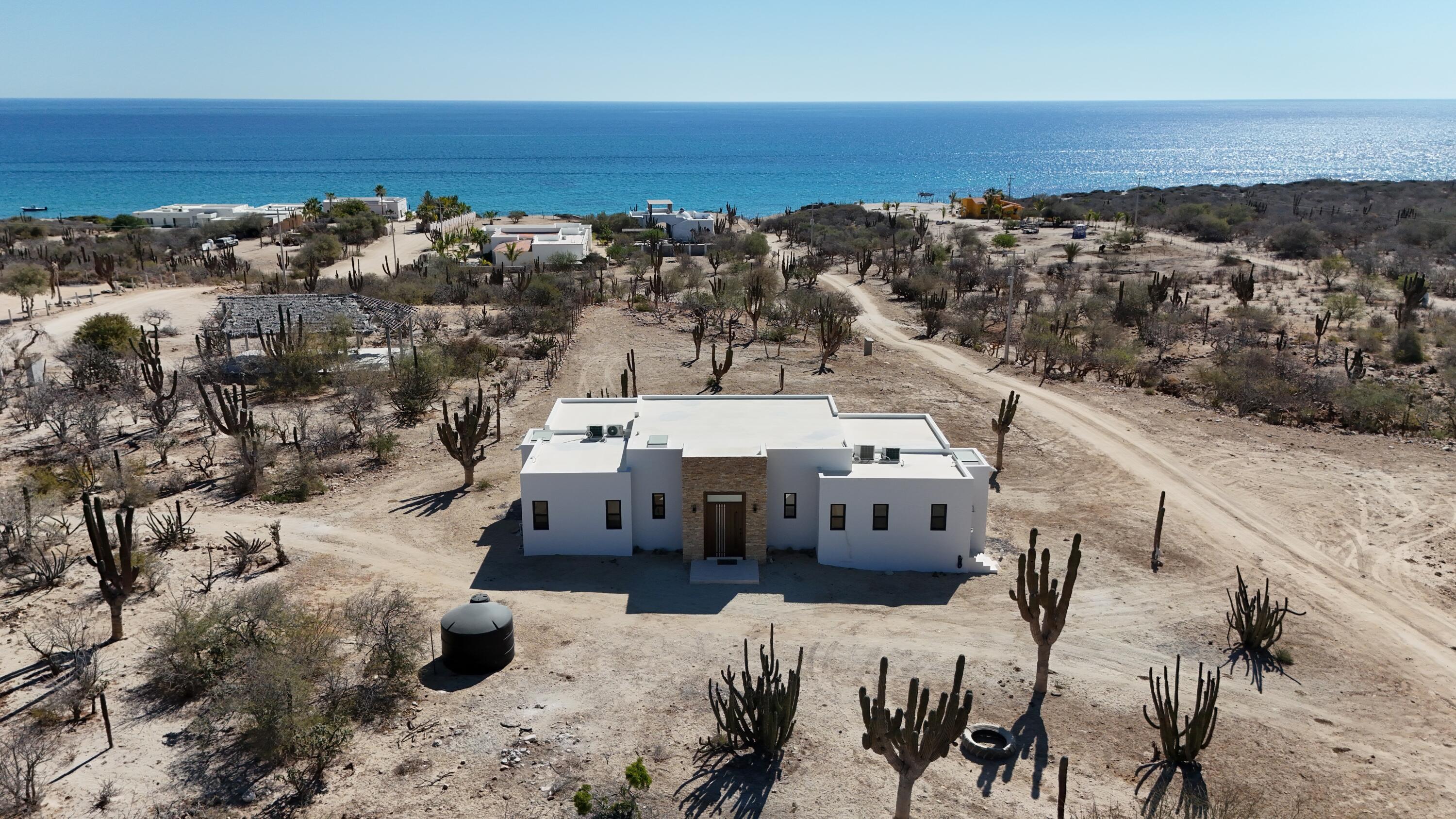 Los Barriles-Santa Teresa, Casa Horizonte Azul