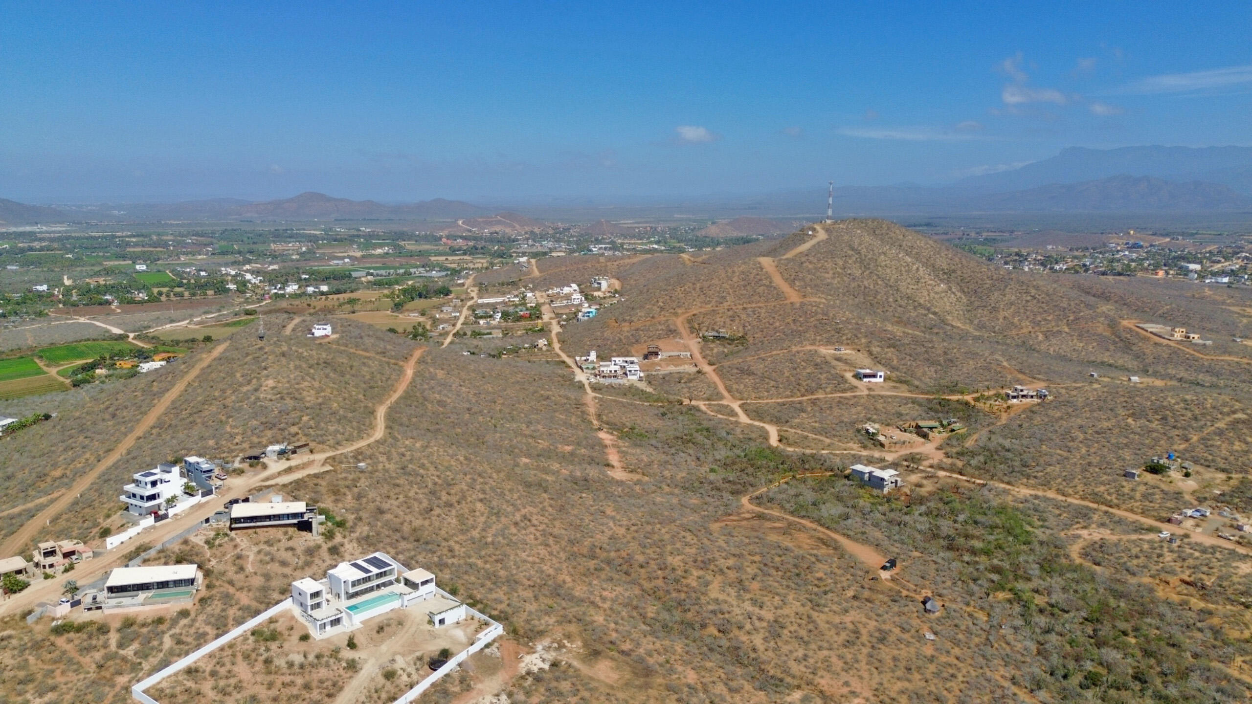 Los Cerritos, Los Cerritos 1021