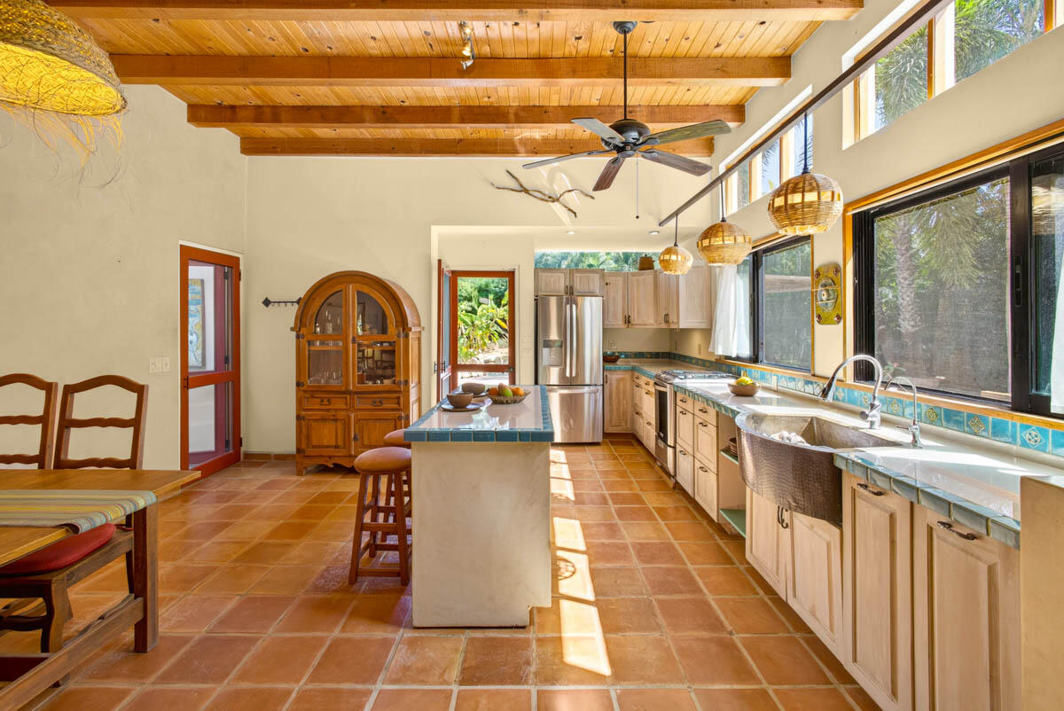 La Cachora North, Todos Santos