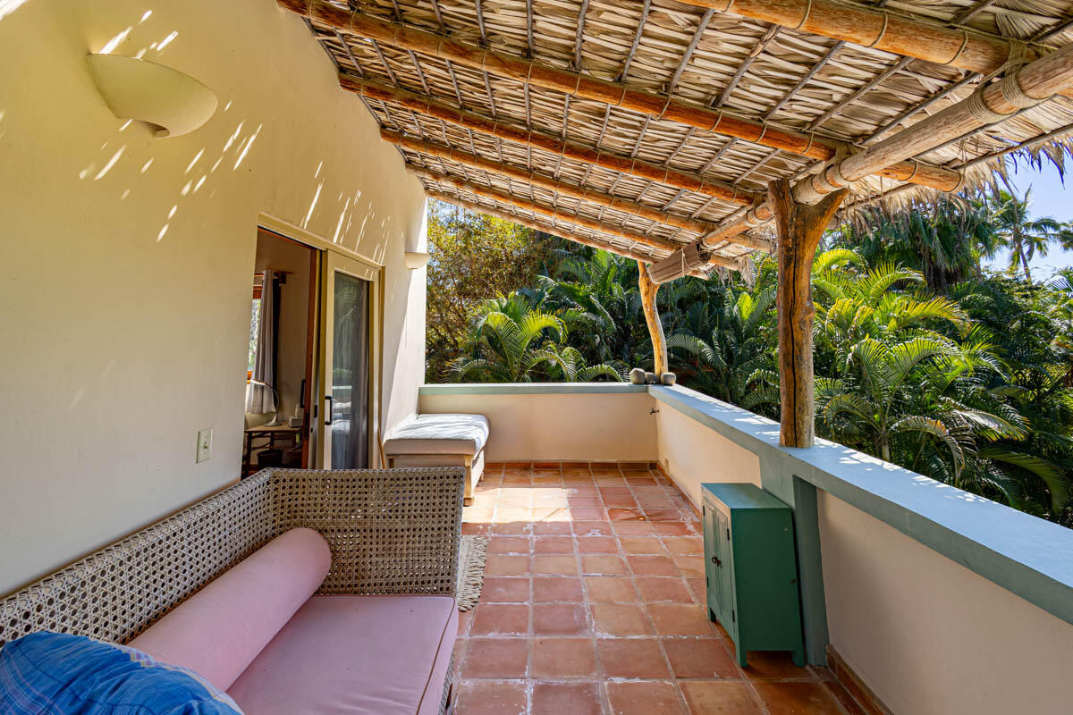 La Cachora North, Todos Santos