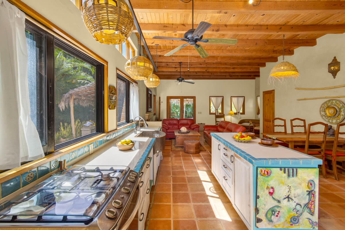 La Cachora North, Todos Santos