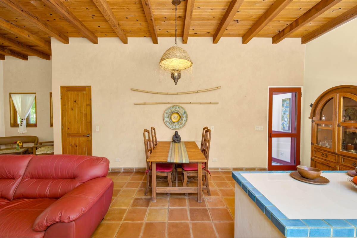 La Cachora North, Todos Santos