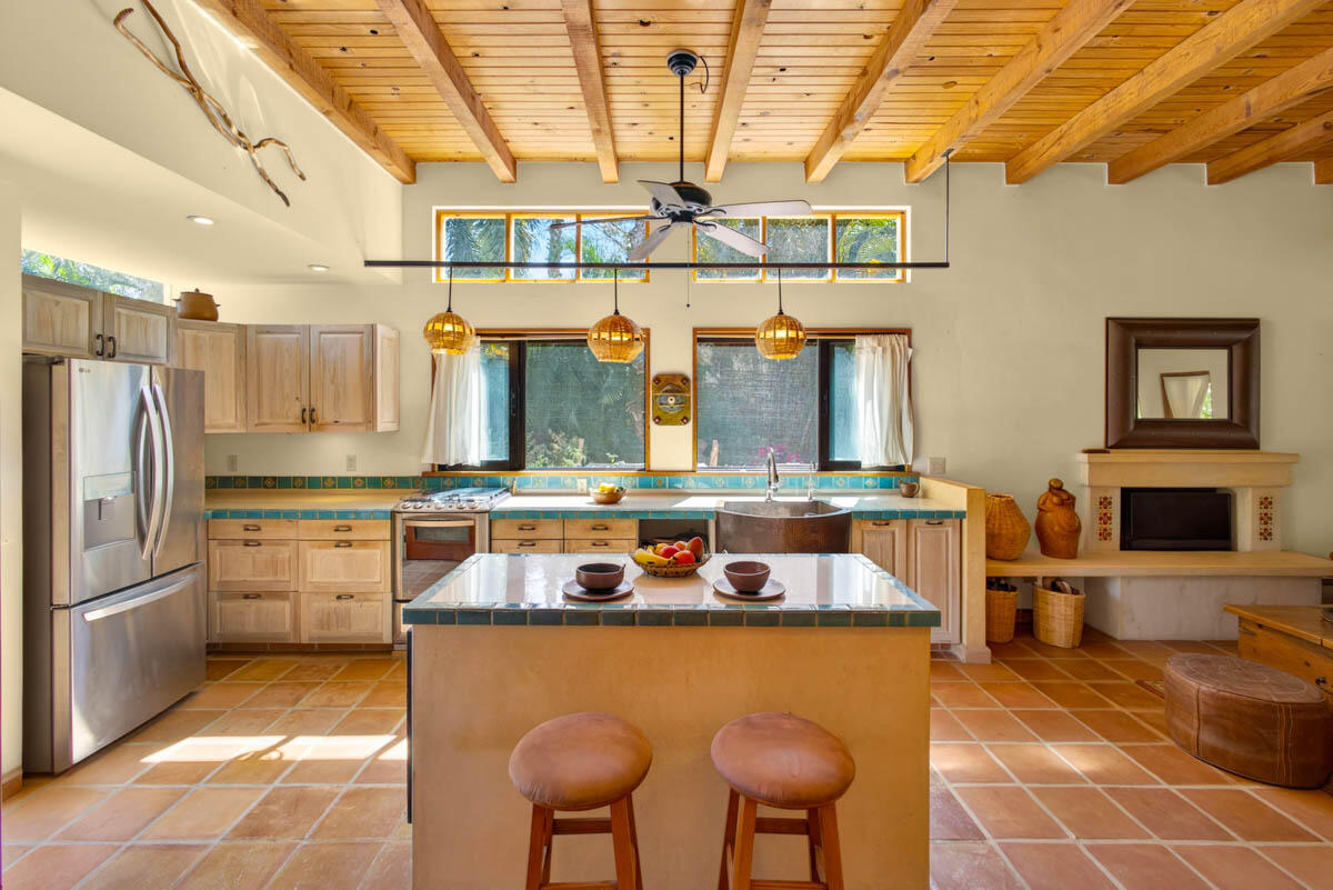 La Cachora North, Todos Santos