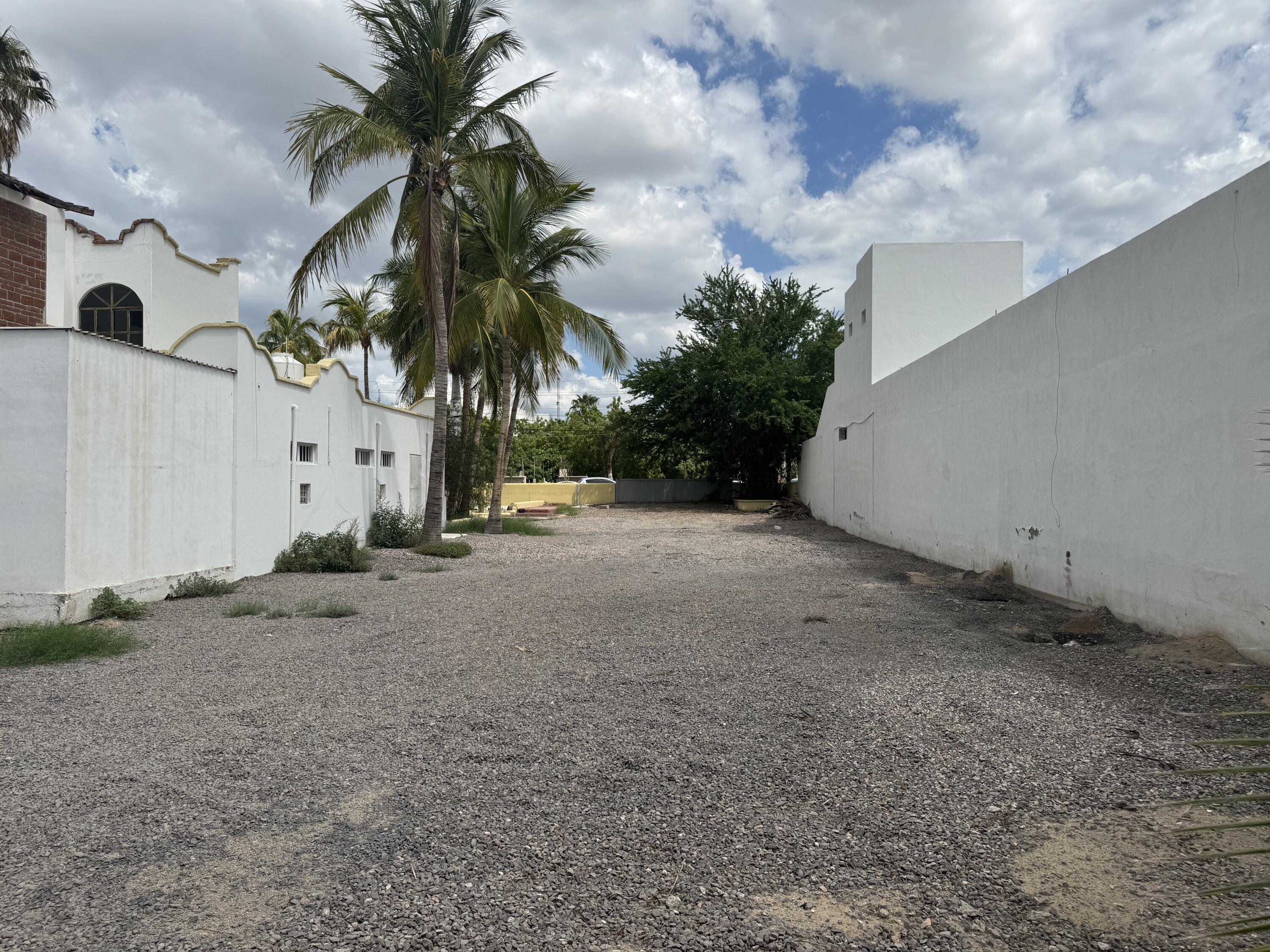 DUAL ACCESS BLVD LOT