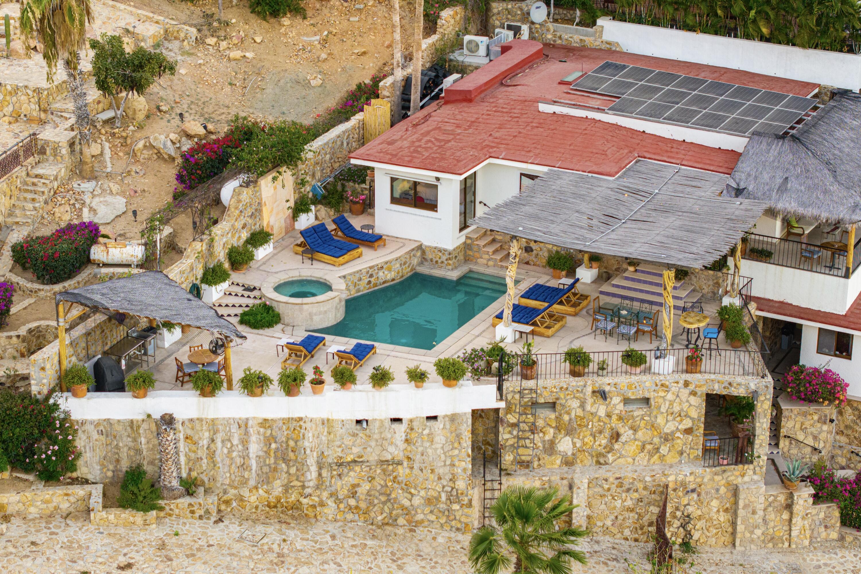 25 Camino Grande Pedregal, Villa Felicidad