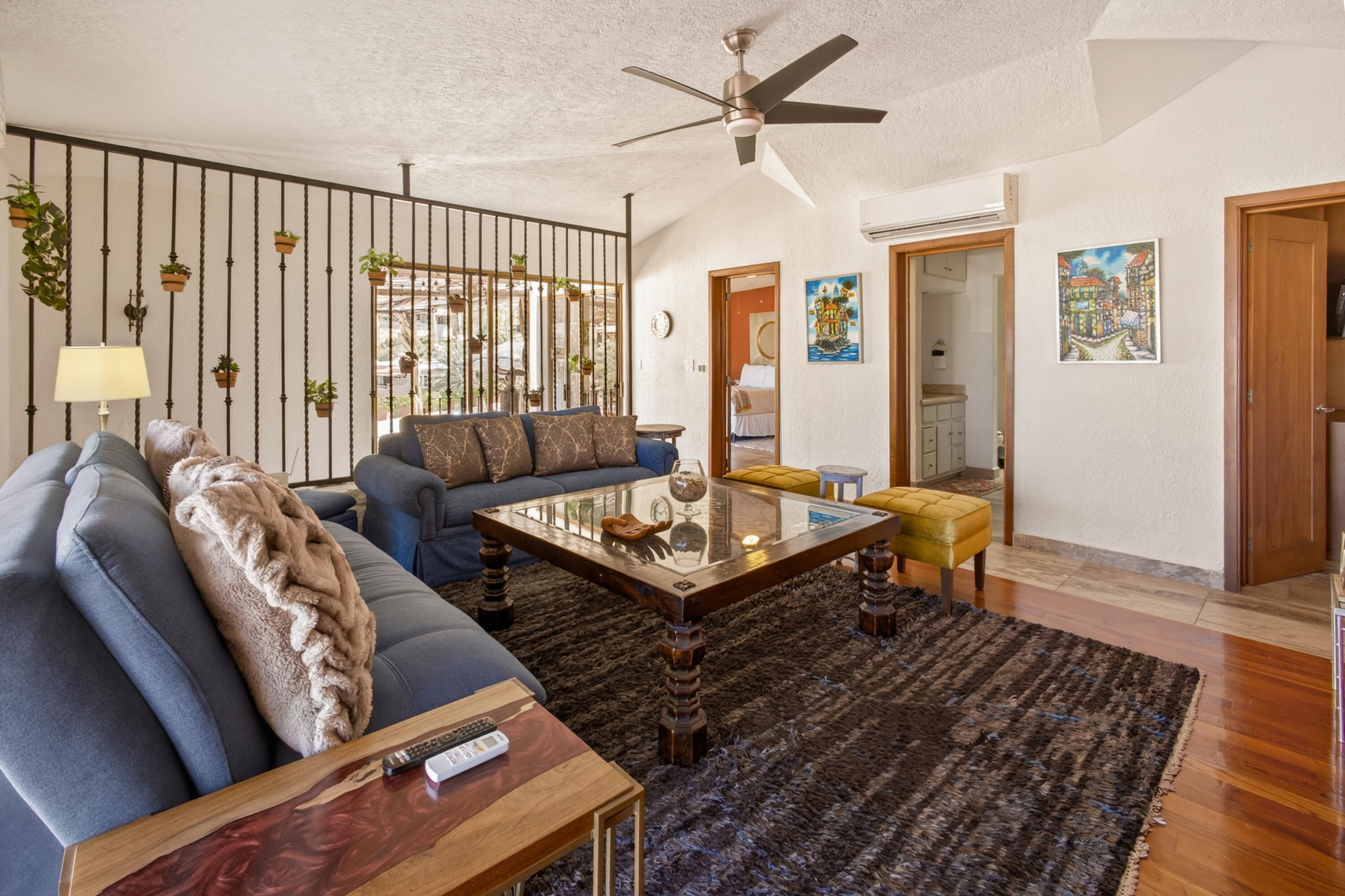 25 Camino Grande Pedregal, Villa Felicidad