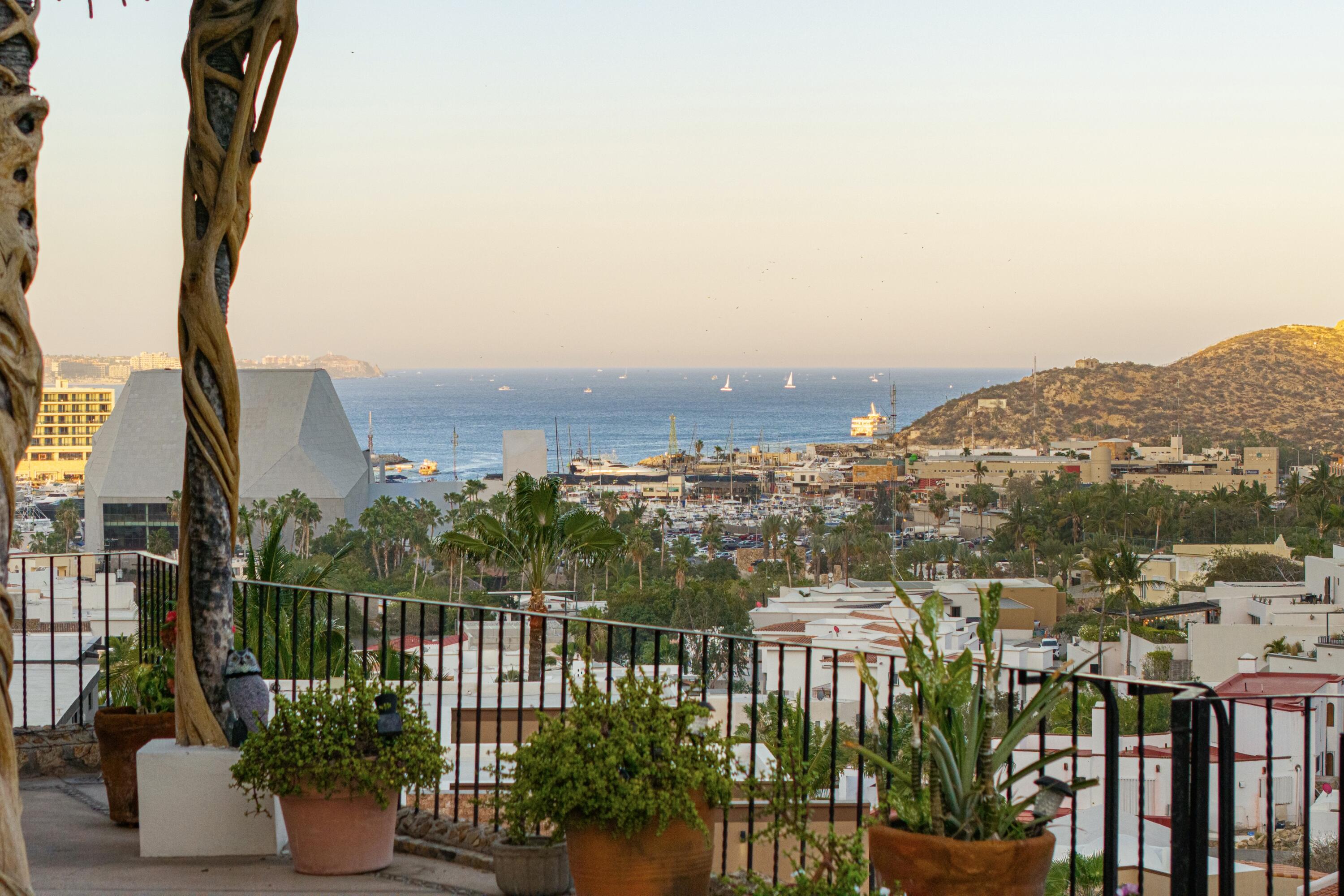 25 Camino Grande Pedregal, Villa Felicidad