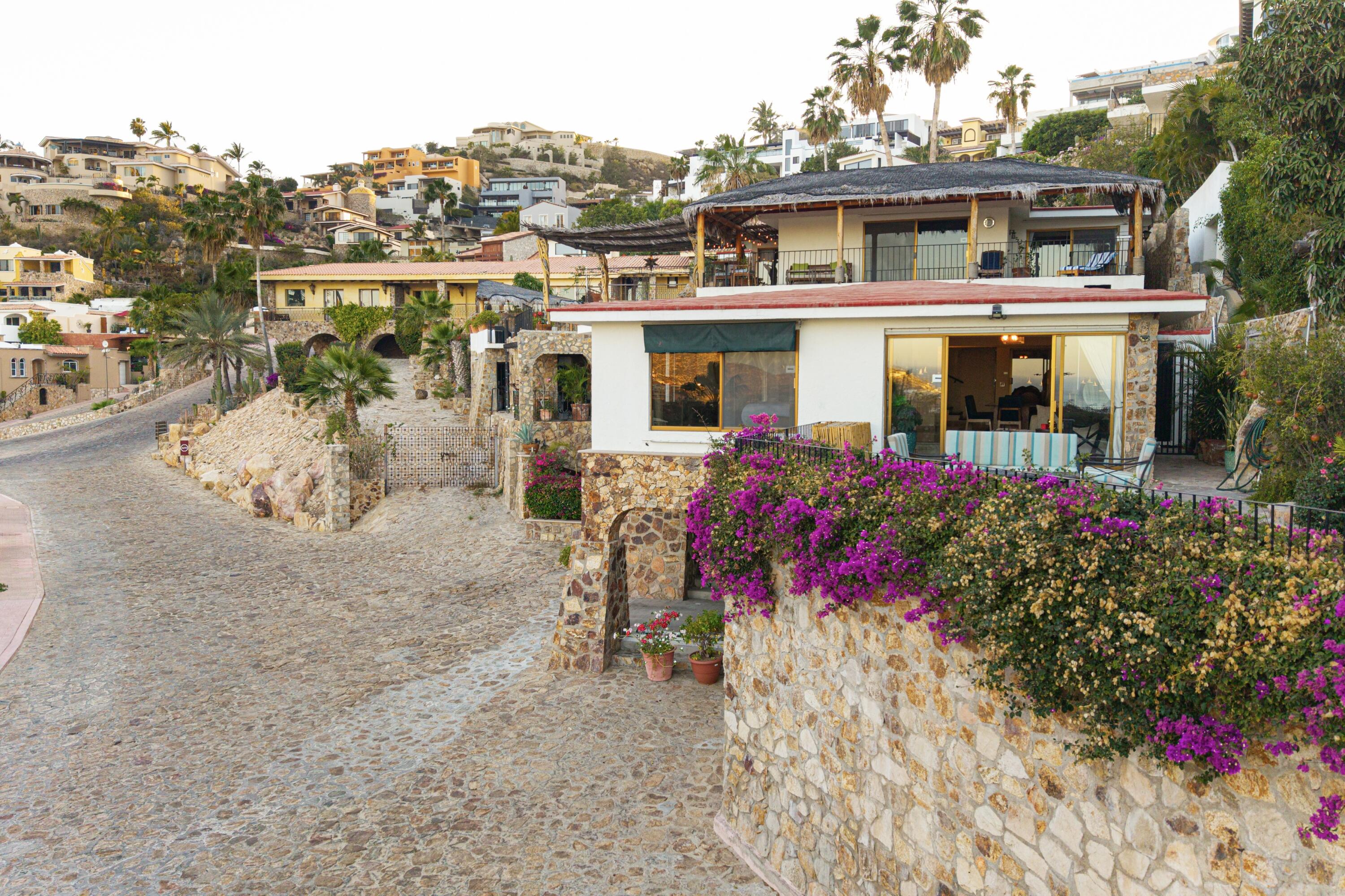 25 Camino Grande Pedregal, Villa Felicidad